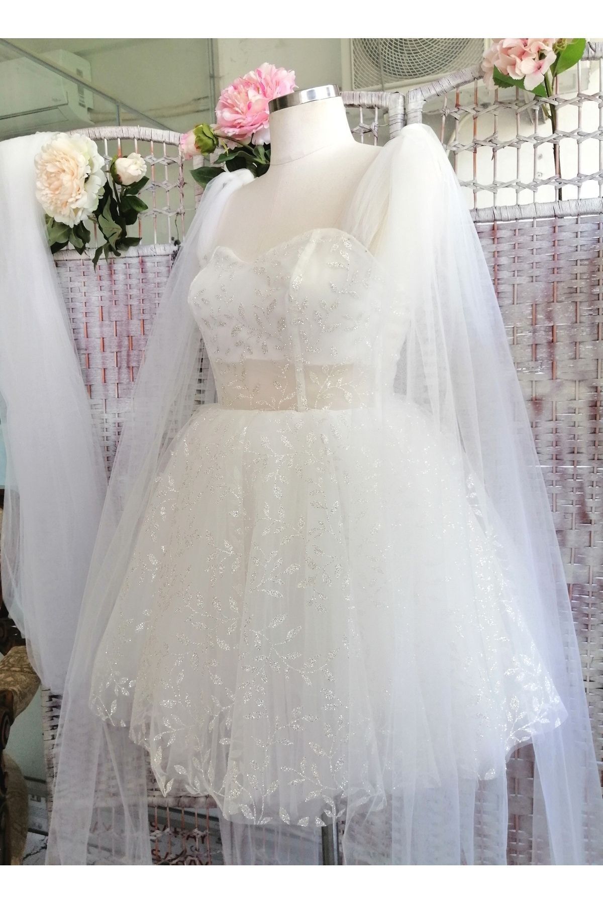 https://cdn.dsmcdn.com/ty1400/product/media/images/prod/QC/20240703/19/ee3a4eec-8758-3935-90b3-a5647c011a79/1_org_zoom.jpg
