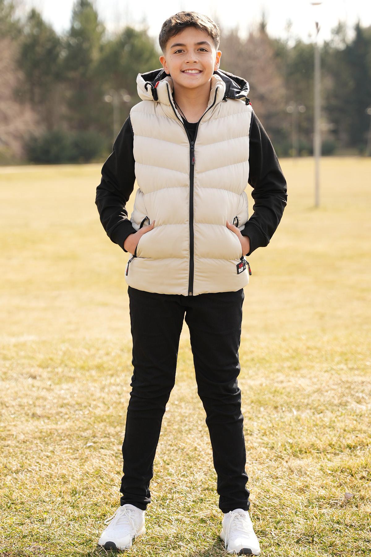 Boy's Removable Hooded Puffer Vest