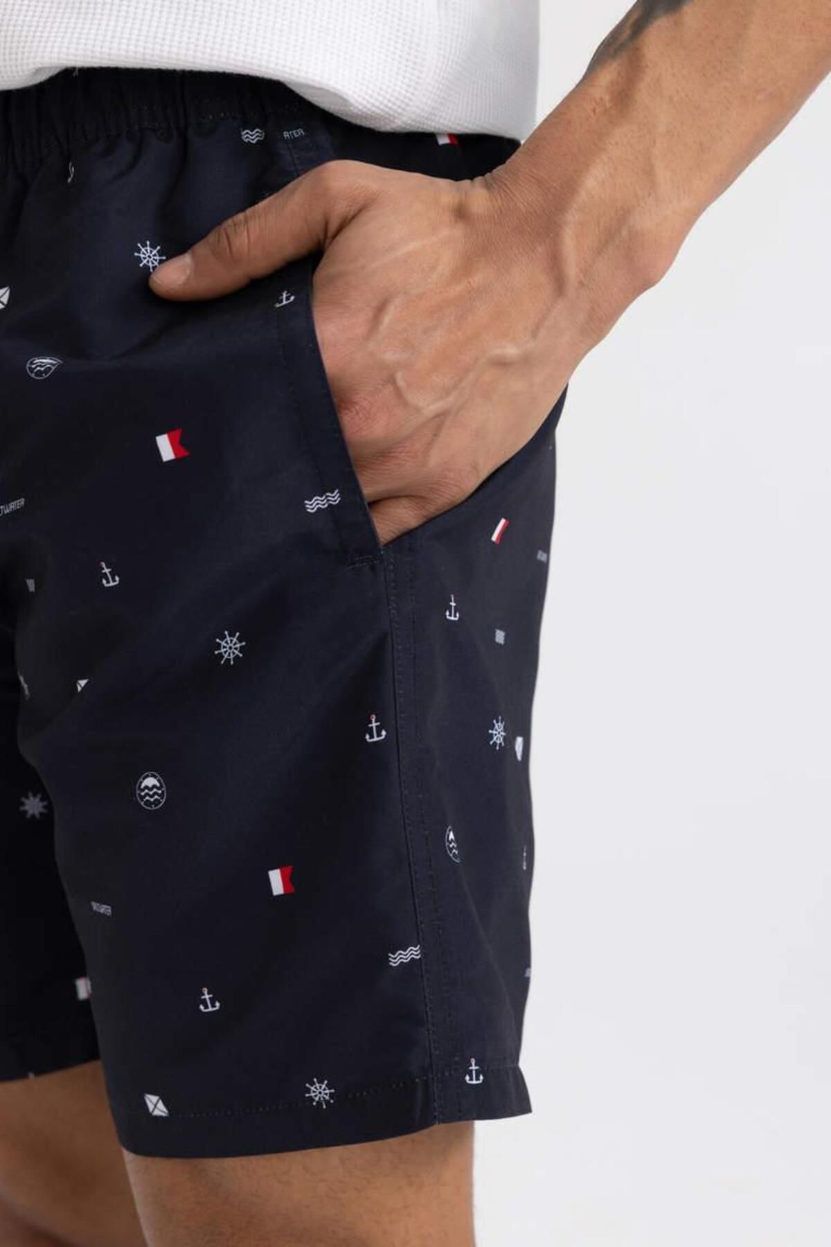 DeFacto-Patterned Mesh Lined Regular Fit Short Swim Shorts 5