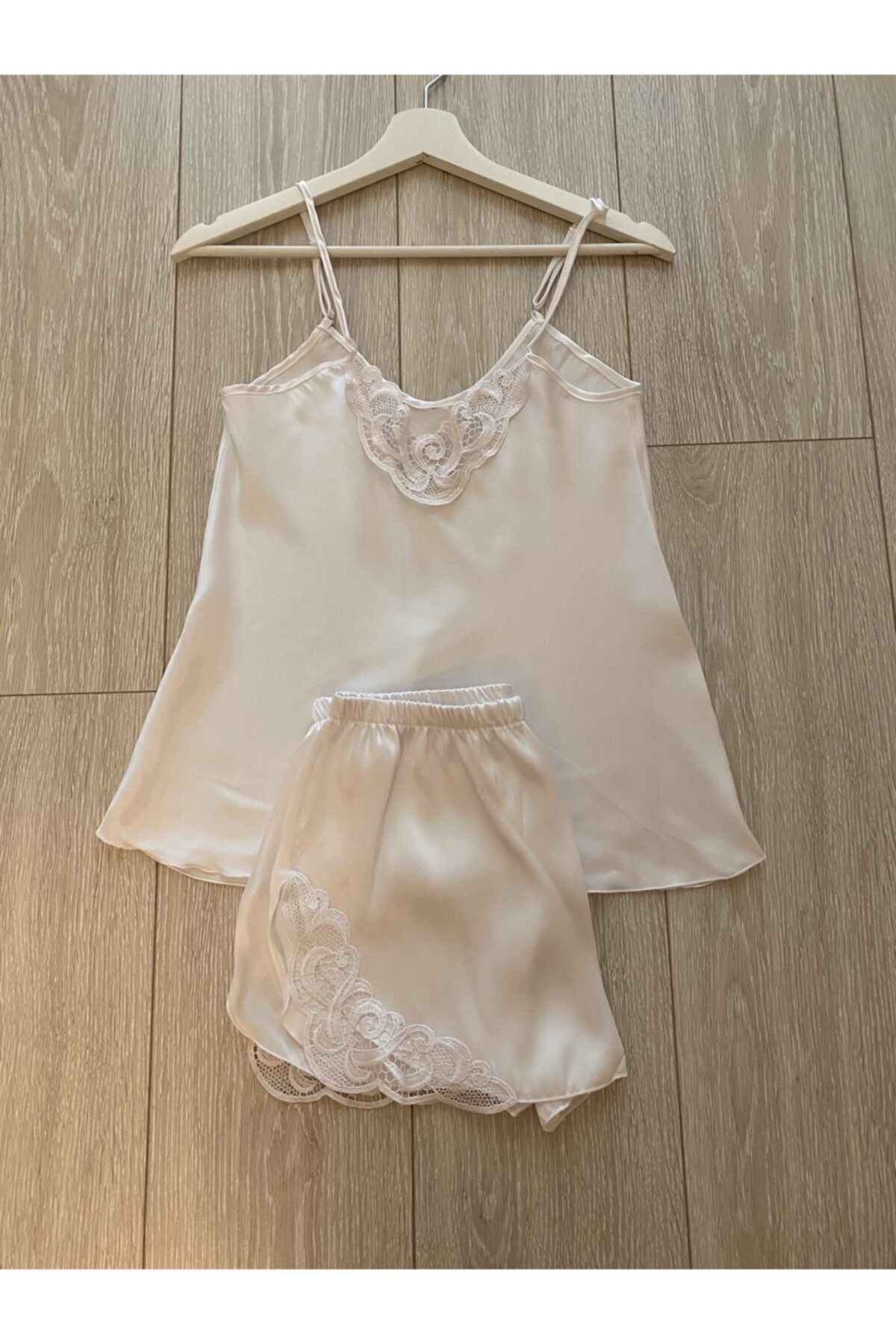 lilyum butik Kadın Beyaz Saten Şort Takımı