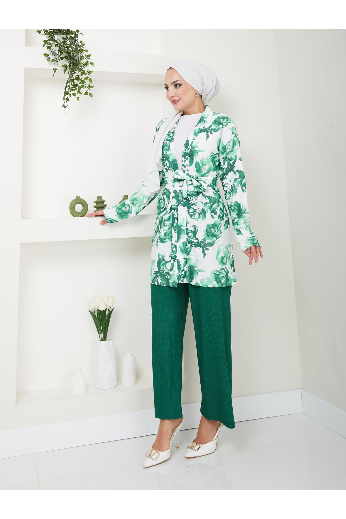 VOLT CLOTHİNG-Blumengemustertes Damen-Kimono-Set - Ohne Verschluss und mit Gürtel 2