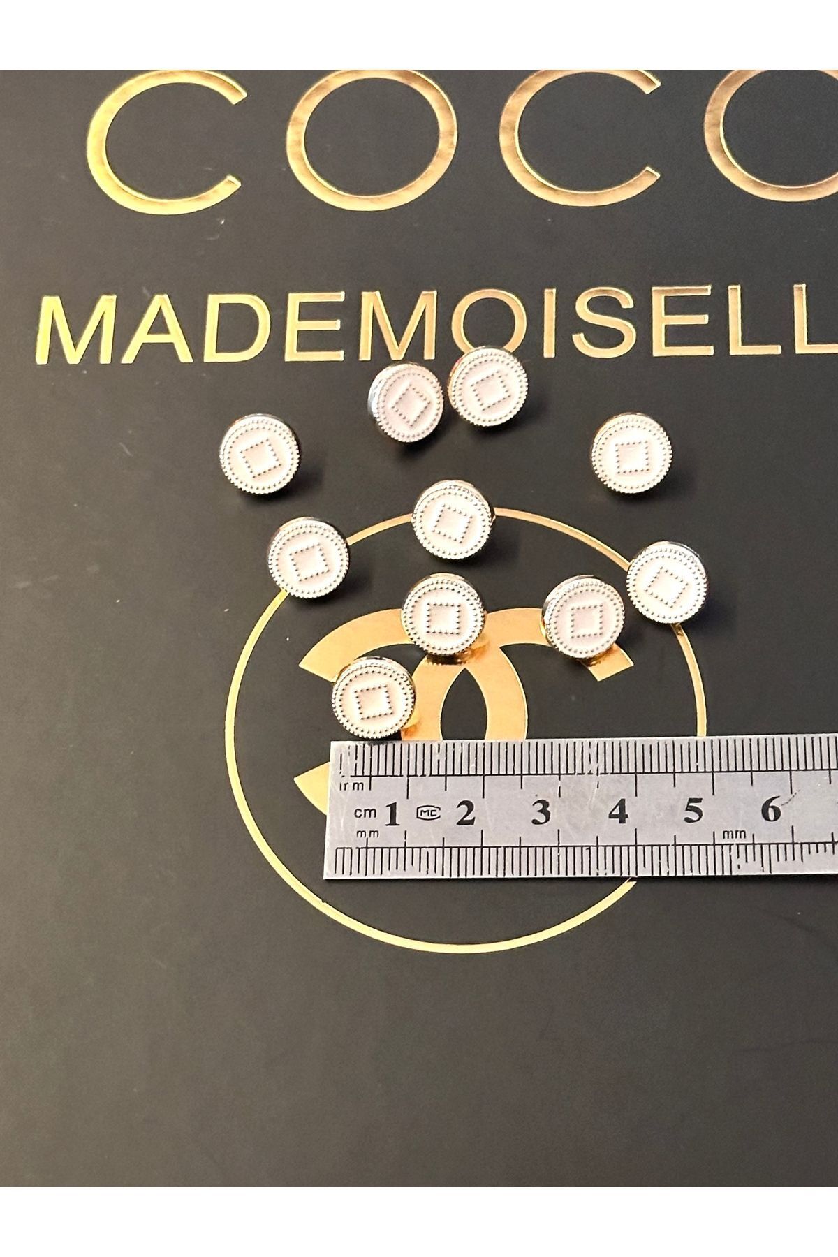 ODDA TASARIM ATÖLYESİ-Blouse button with square white enamel in the middle 4