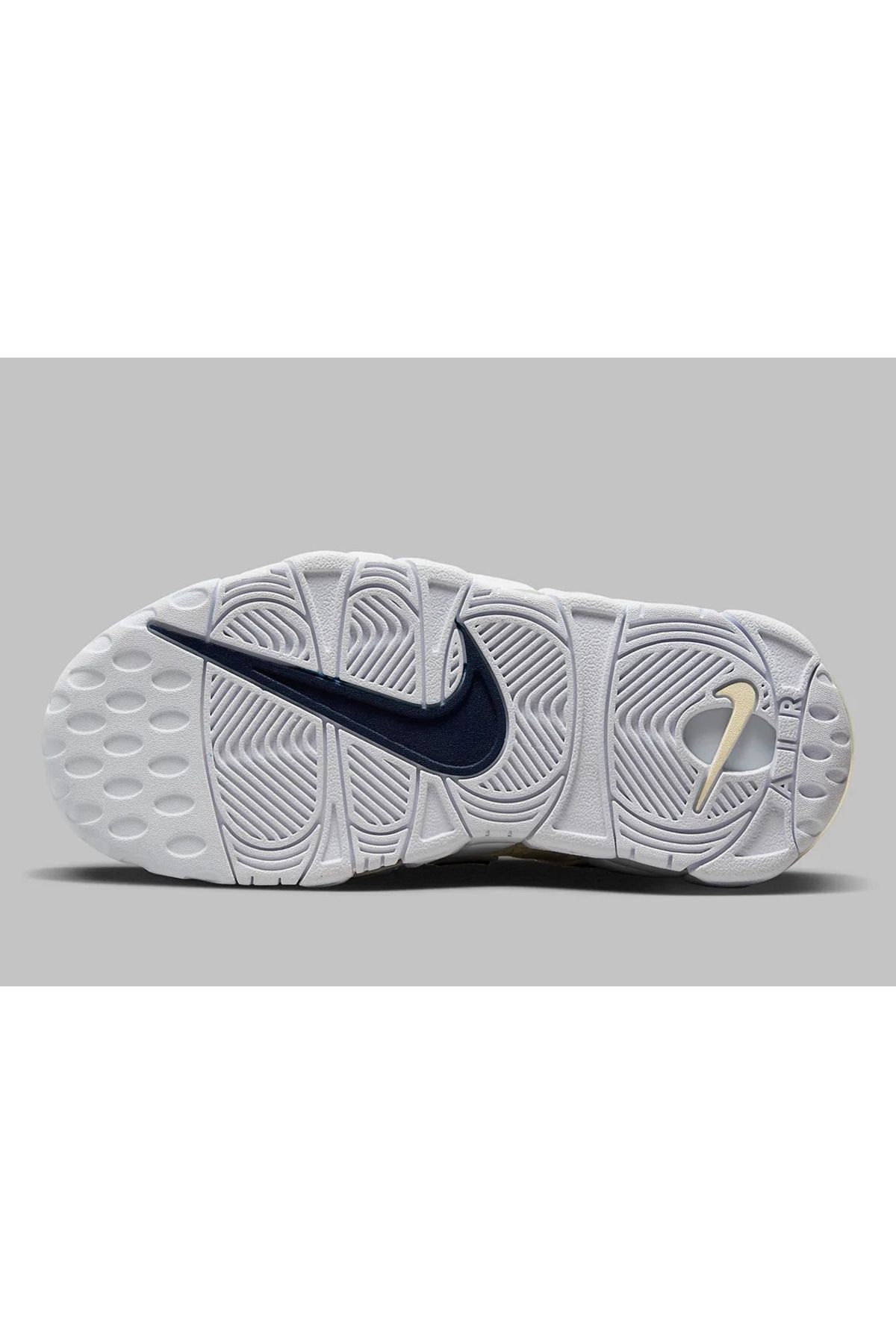 اسنیکر سفید مردانه و زنانه کفش ورزشی upemo بیشتر Nike