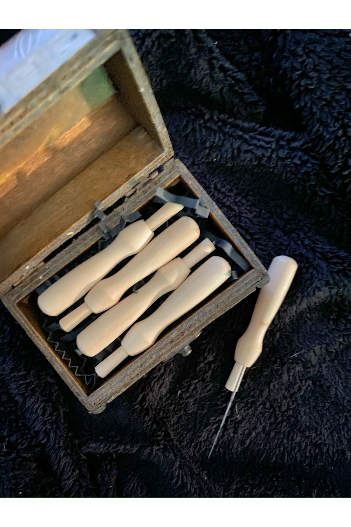 DiceLand Keçe İğnesi Ahşap Tutacağı ve Hediye Keçe İğnesi