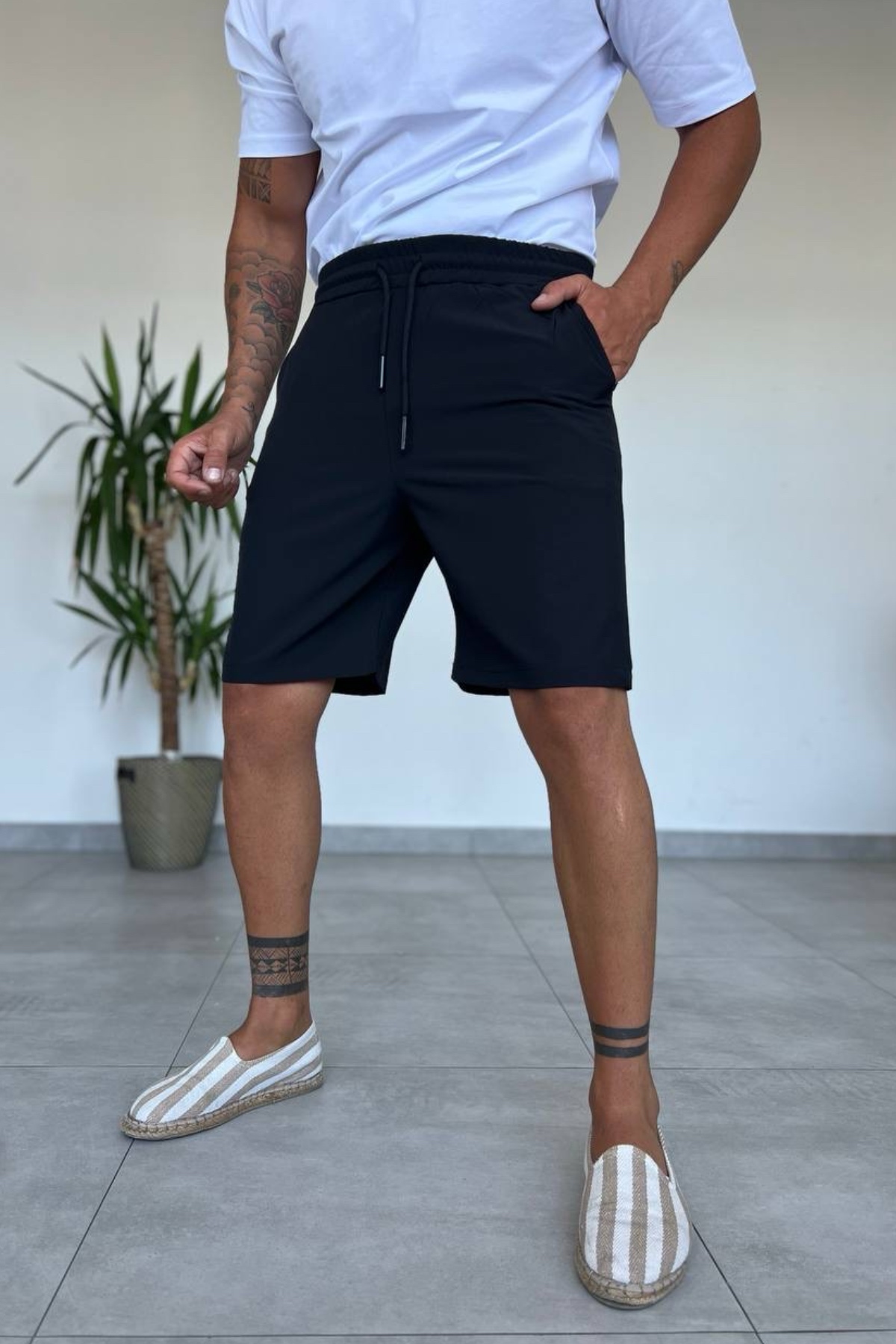 Men's Black Color Parachute Fabric Casual Shorts