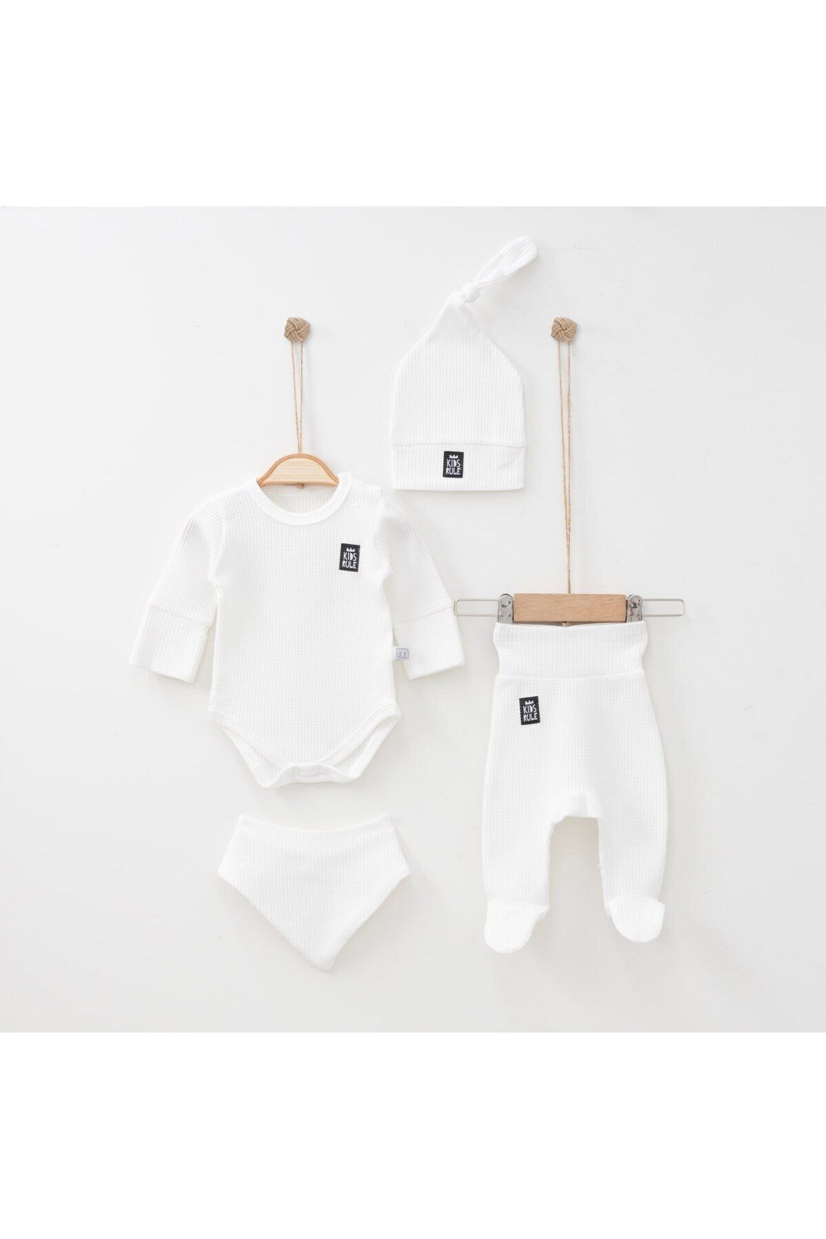 Minimus Yeni Doğan Bebek Takım Kendinden Eldivenli Badi Önlük Şapka Ve Patikli Pantolonlu Hastane Çıkış Seti fotoğrafı 2 (önizleme)