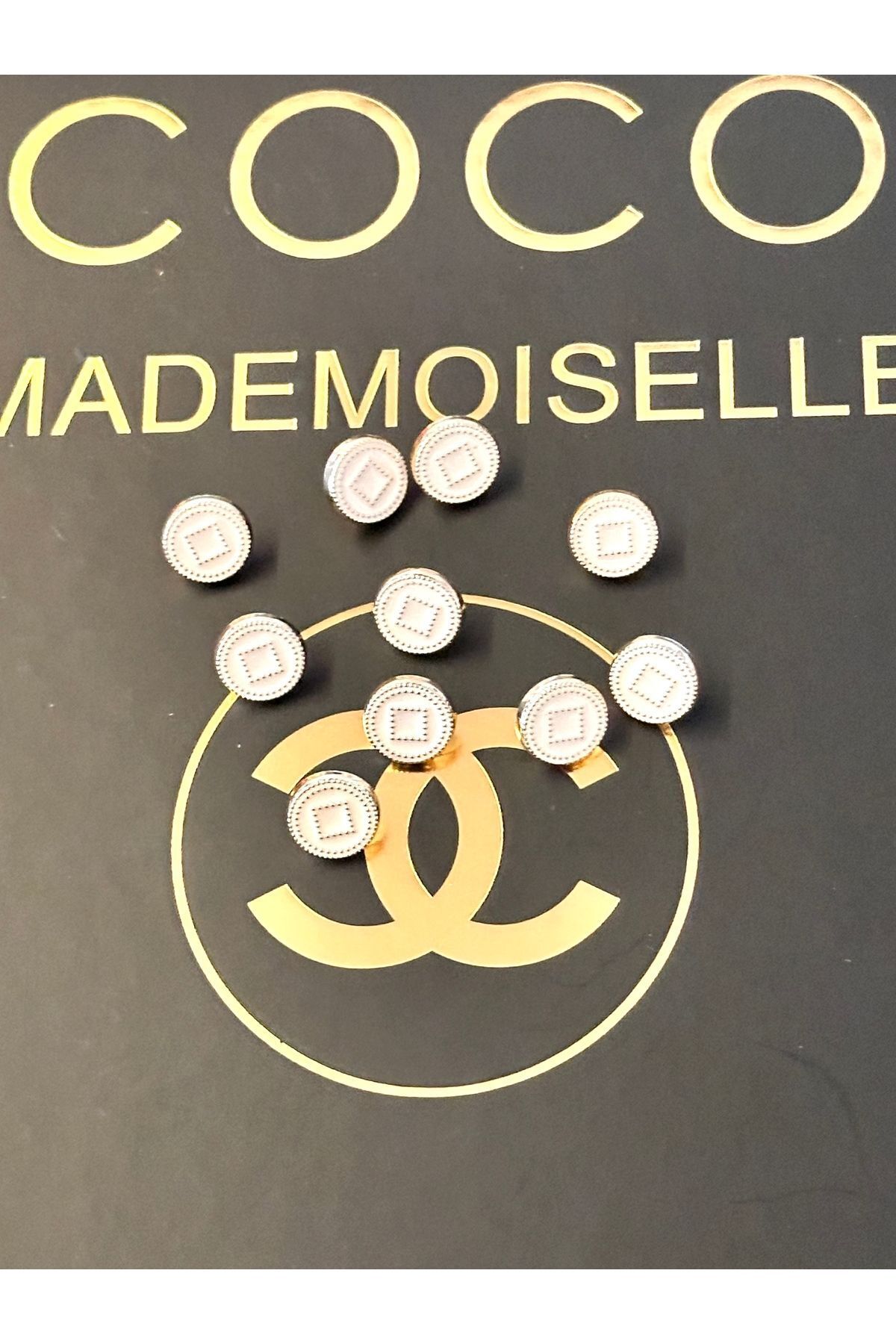 ODDA TASARIM ATÖLYESİ-Blouse button with square white enamel in the middle 1