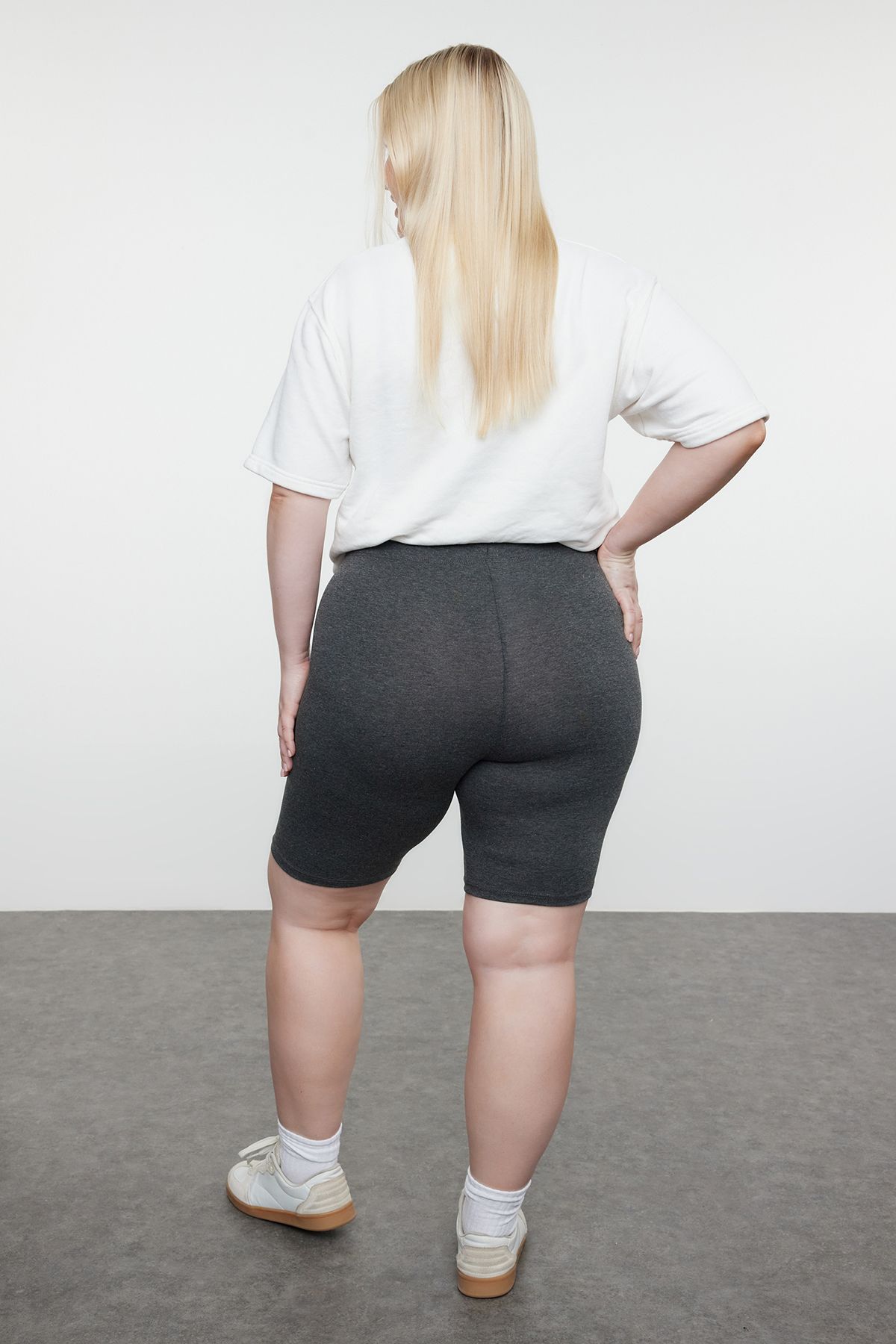 Trendyol Curve-Schwarz-Anthrazit 2er-Pack gestrickte Leggings TBBSS24BV00003 7