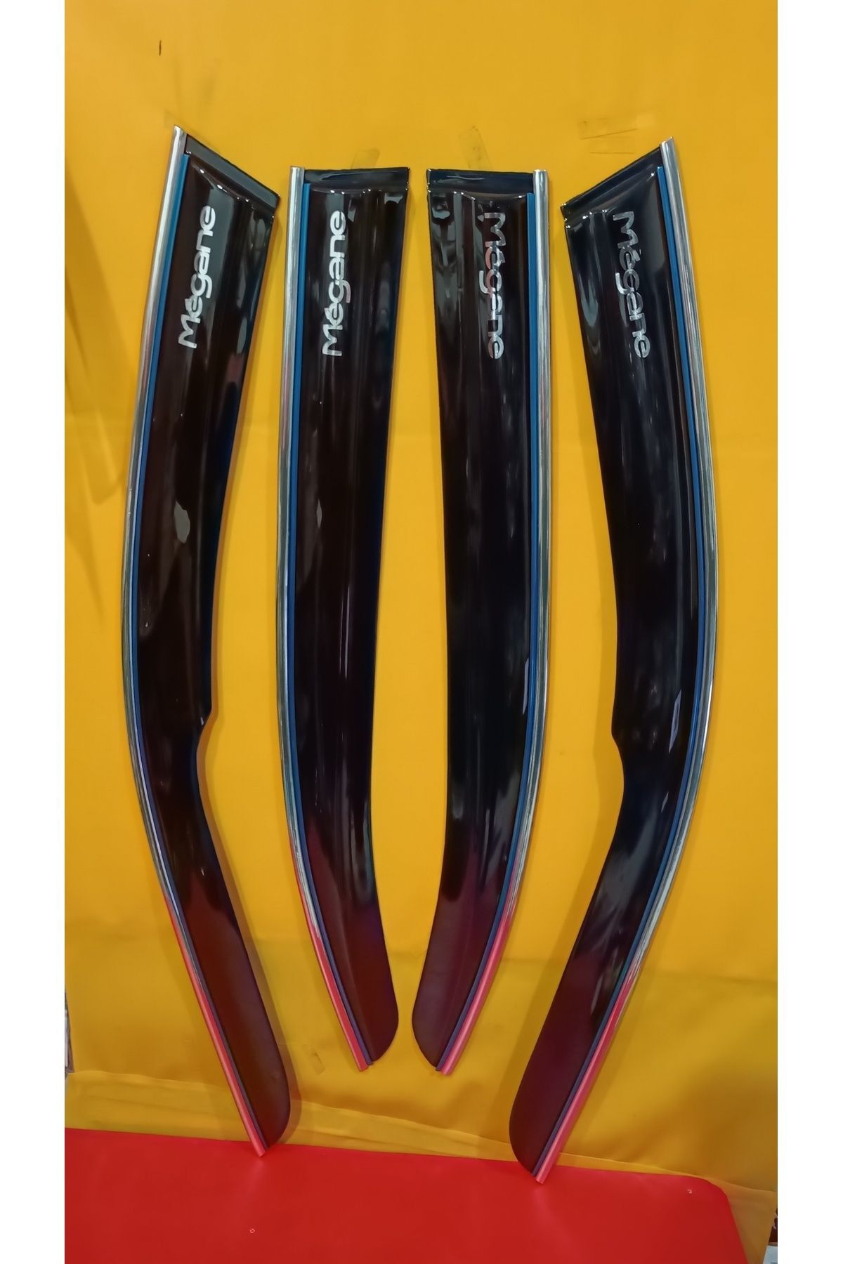 İtibar Megane 1 sedan çift kromlu cam rüzgarlığı