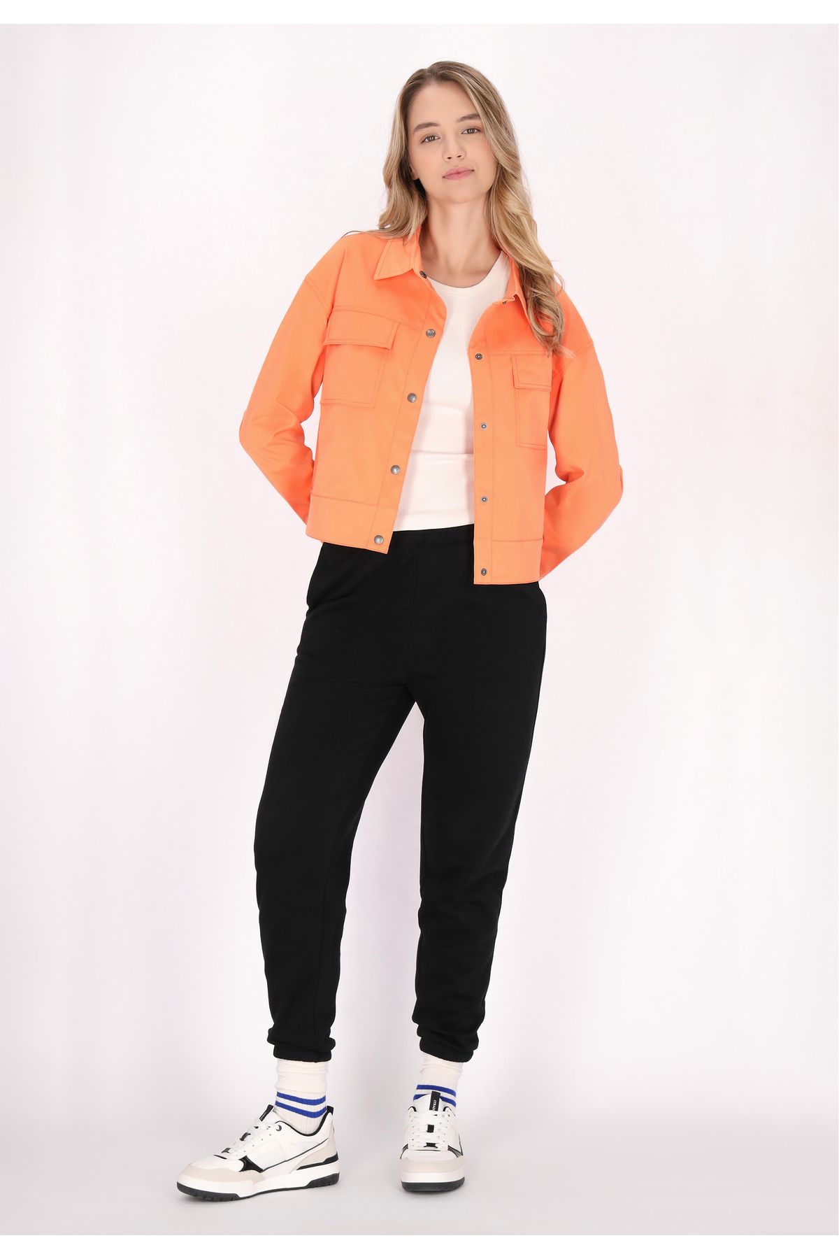 complete the look image