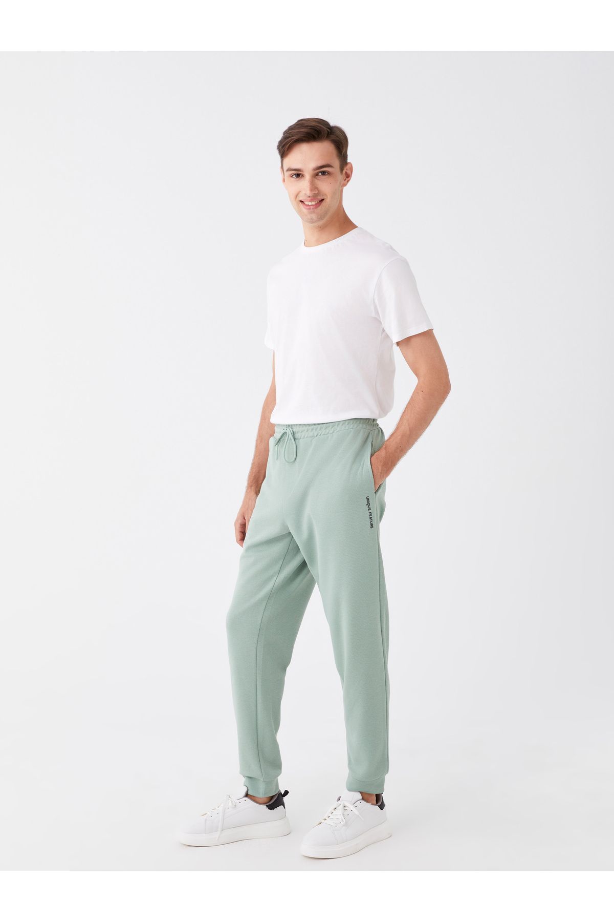 LC Waikiki Męskie Spodnie Dresowe Typu Slim Fit Typu Jogger Mężczyzna - XL