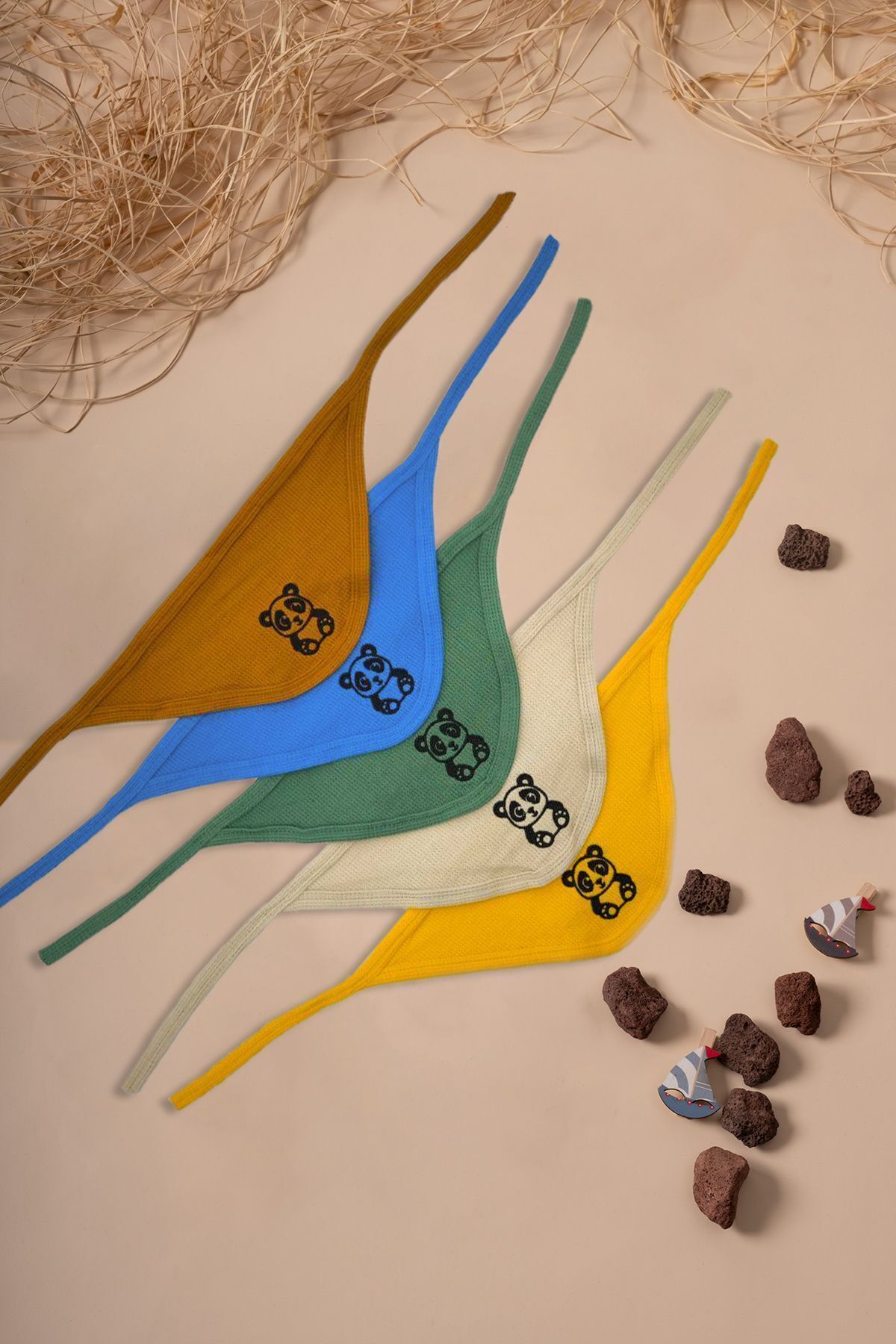5 colorful aprons