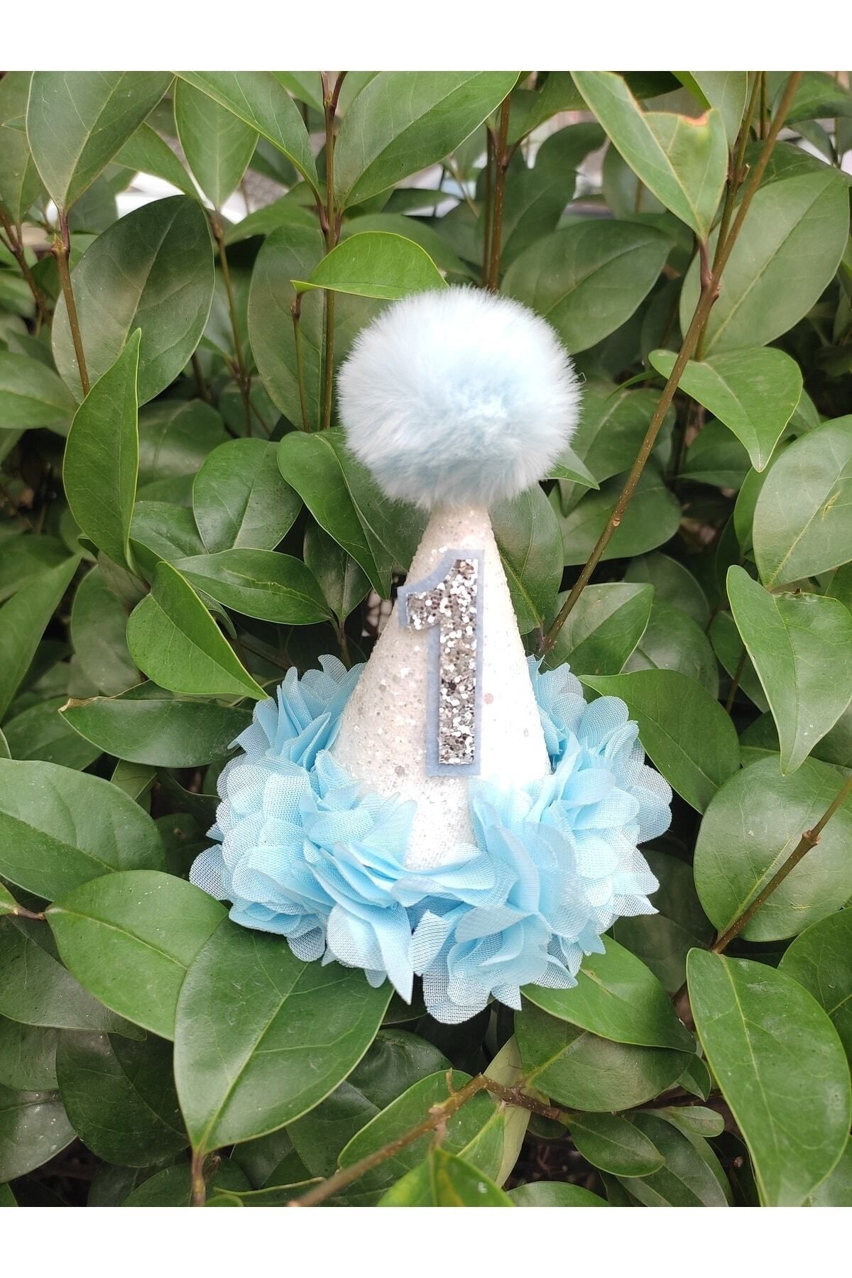 1 Year Birthday Pompom Crown Bandana Funnel White /baby blue