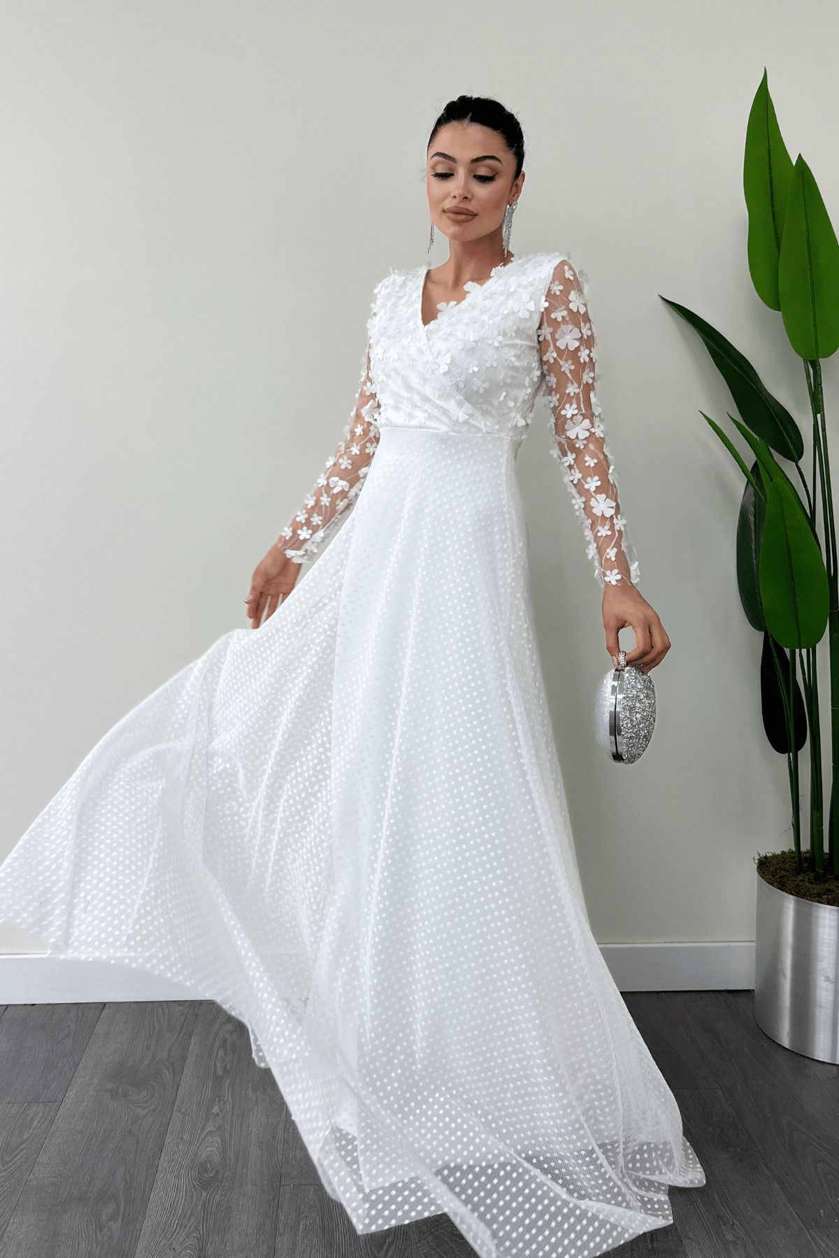 giyimmasalı-Rochie tridimensională cu flori - albă 3
