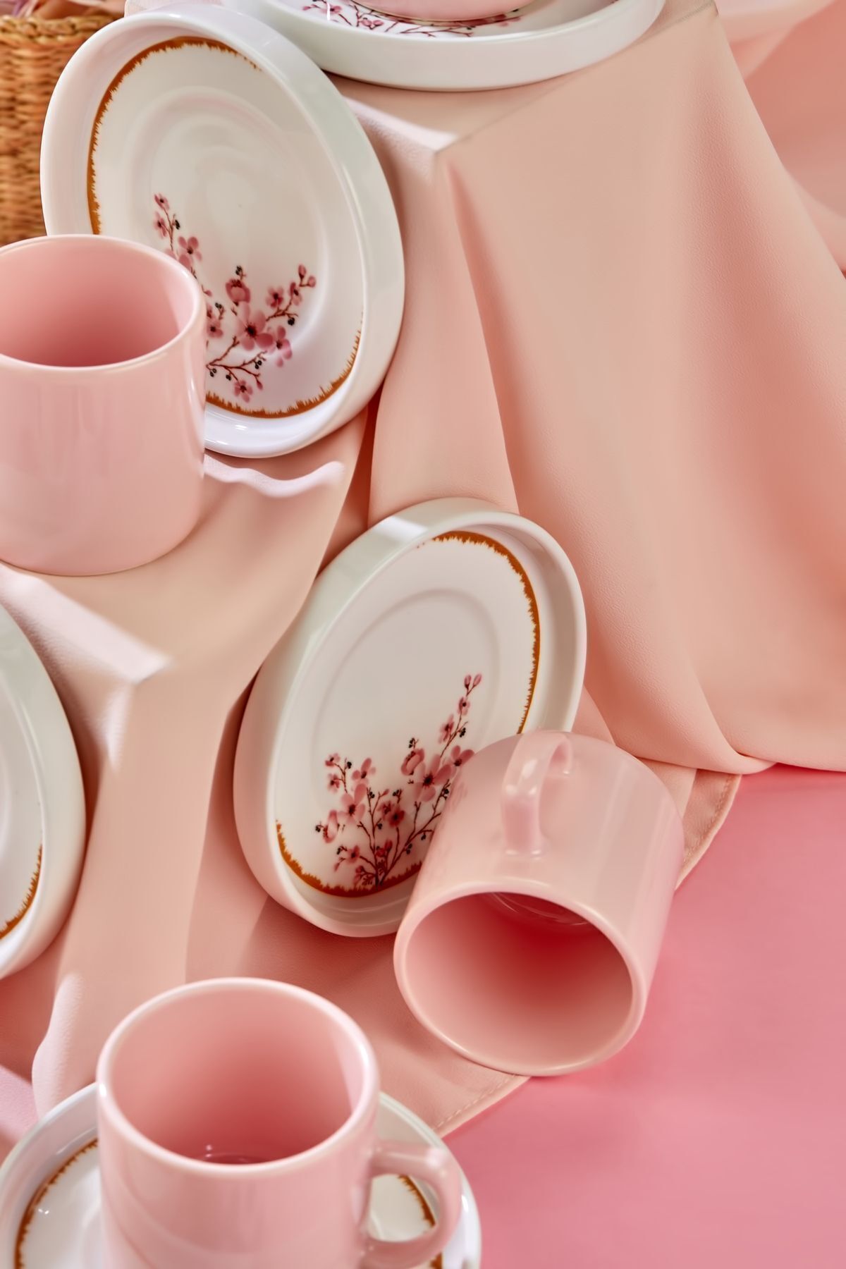 Babion-Bond Sakura 12 Piece Luxury Ceramic Coffee Cup Set for 6 People Pink 4
