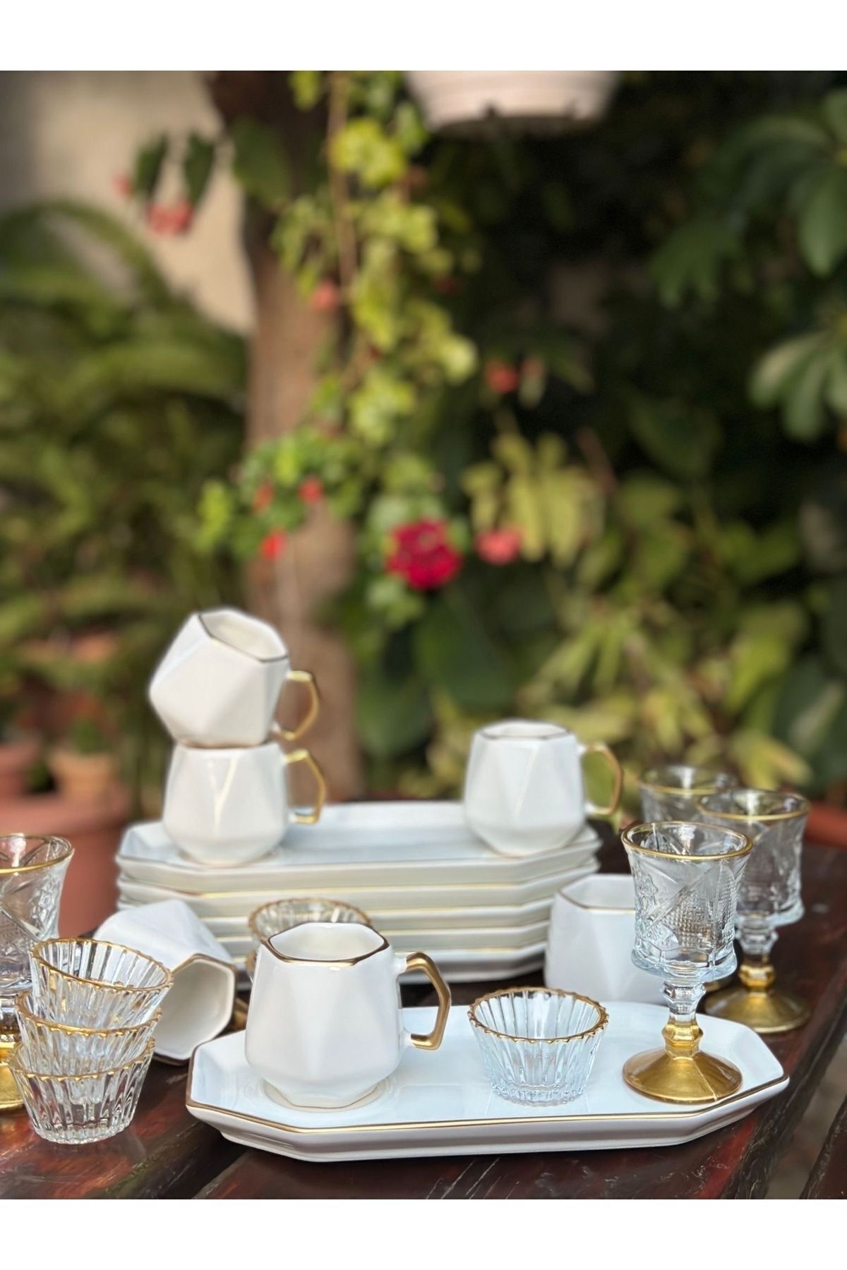 Altıgen Sunumlu 24 parça Full Set Kahve Sunum Seti