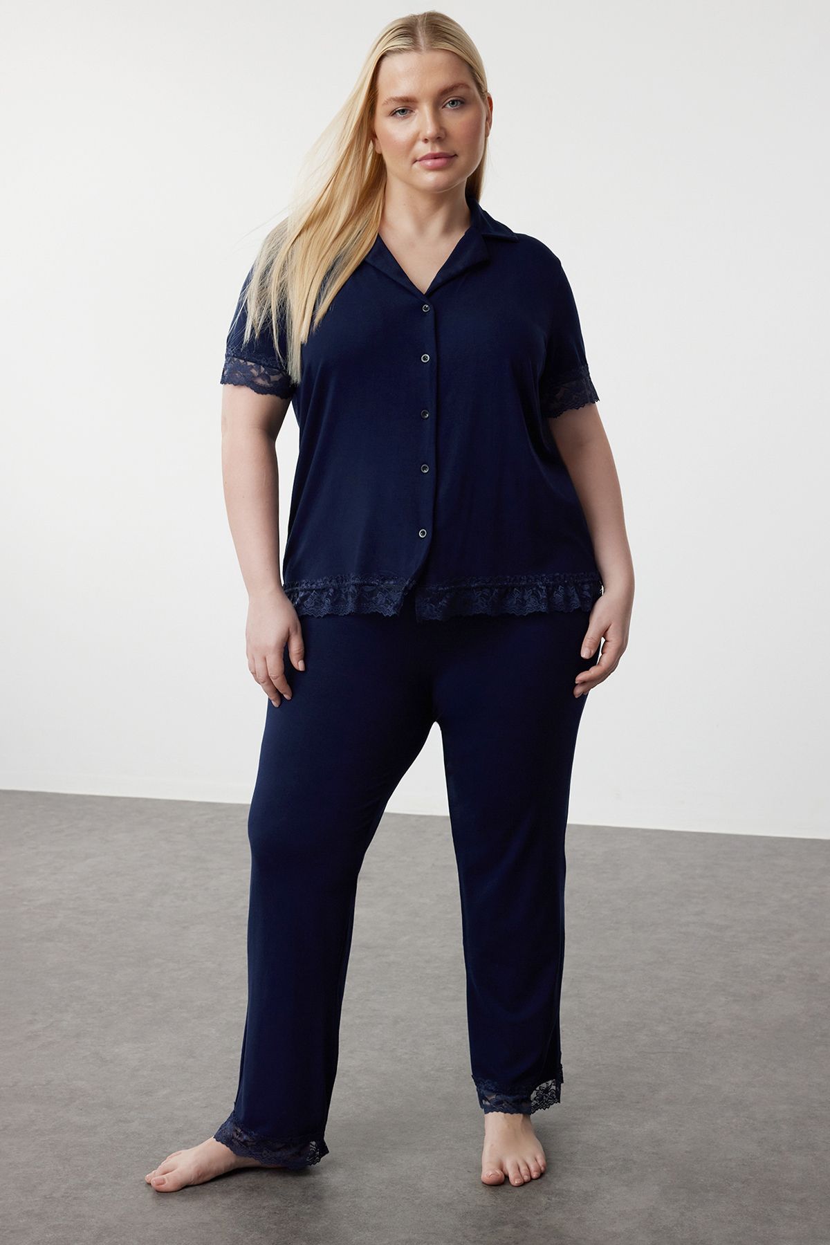 Trendyol Curve Granatowy Komplet Piżam Z Dzianiny Koronkowej Kobieta - 5XL