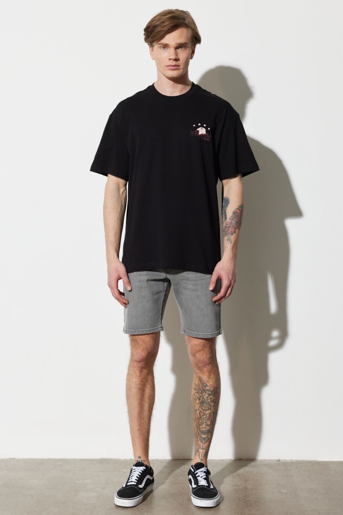 تی شرت مشکی مردانه لباس مناسب و راحت 100 ٪ یقه دوچرخه پنبه ای سیاه T shirt Wrangler