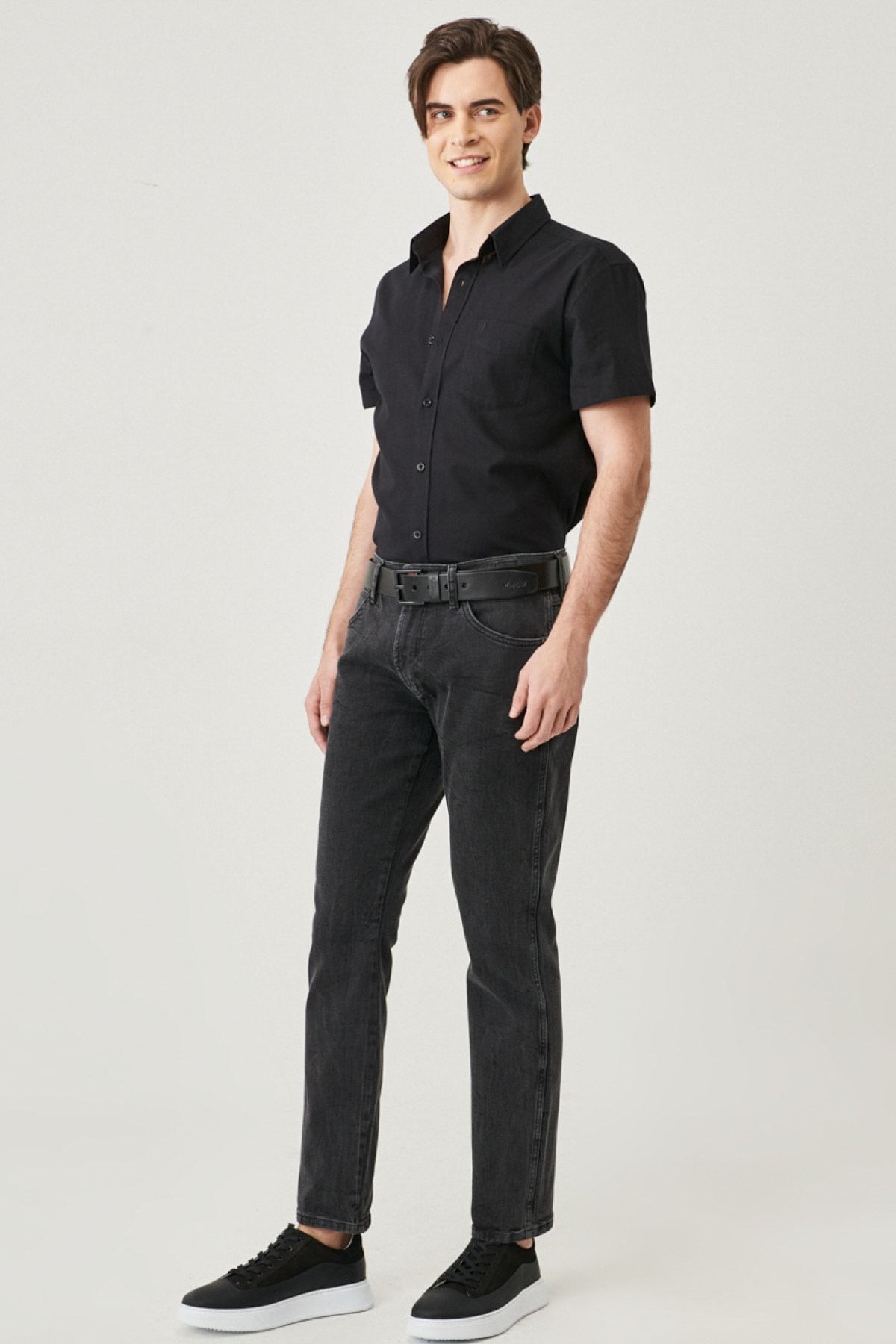 پیراهن / بلوز دکمه دار مشکی مردانه کتانی گردن آستین کوتاه معمولی برش مناسب Wrangler