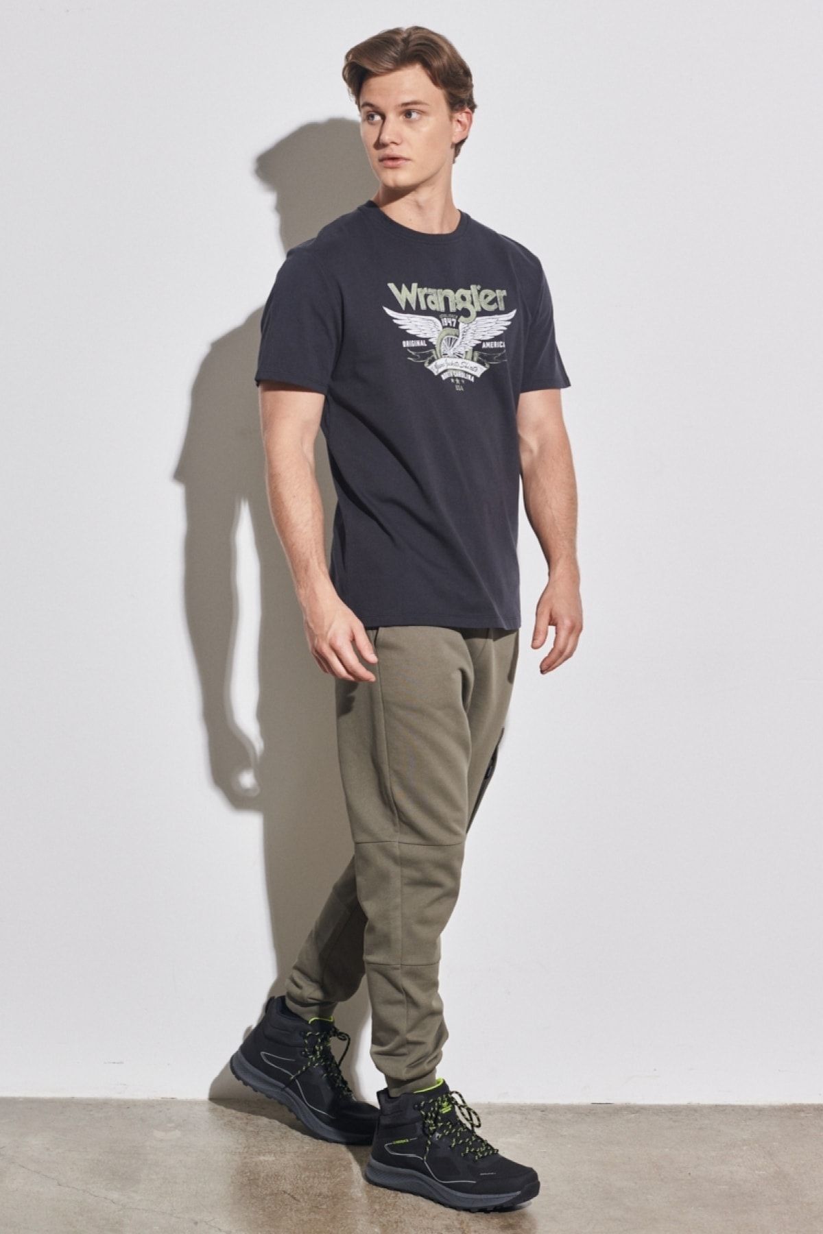 WRANGLER-Φούτερ Jogger με κανονική εφαρμογή 100% βαμβακερό χακί 3