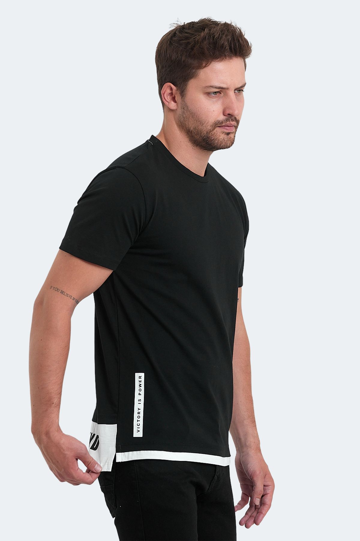 تی شرت مردانه مشکی VISITOR Slazenger