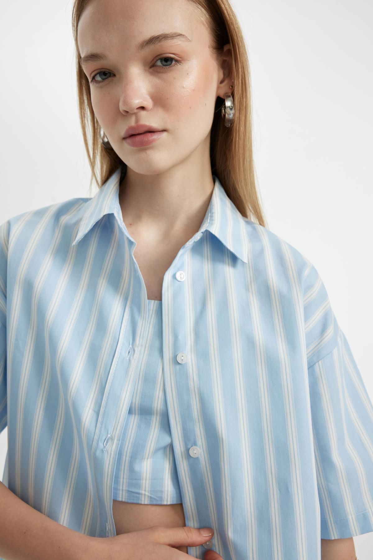 شومیز زنانه دفاکتو | D3835AX24HS Defacto - Image 4