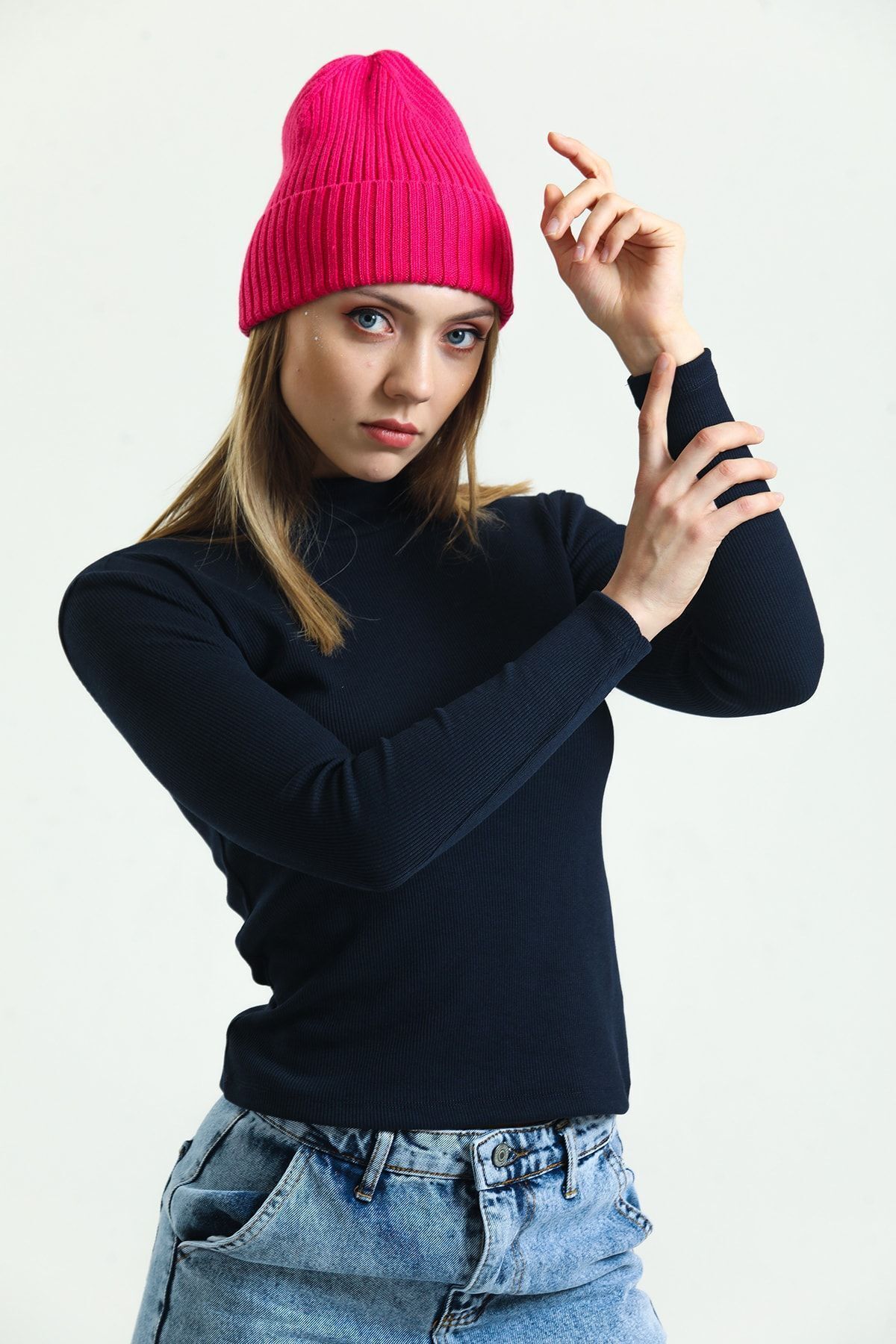 Domoda-Marineblaue, gerippte, langärmlige Strickbluse mit Rollkragen 3