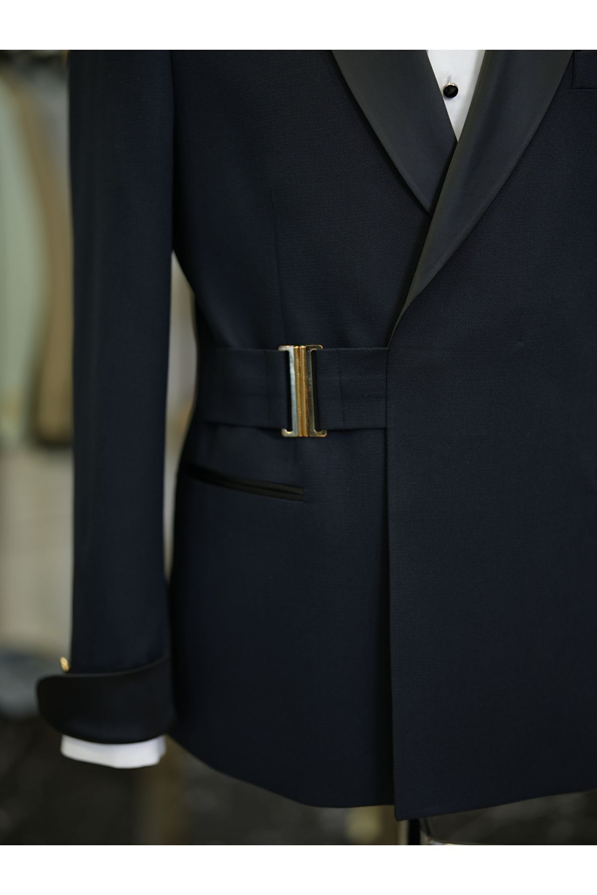 LONATOLİA-Men's Italian Style Slim Fit Double Breasted Jacket and Trousers - Groom's Gold Buckle, Shawl Collar, Bow Tie 5