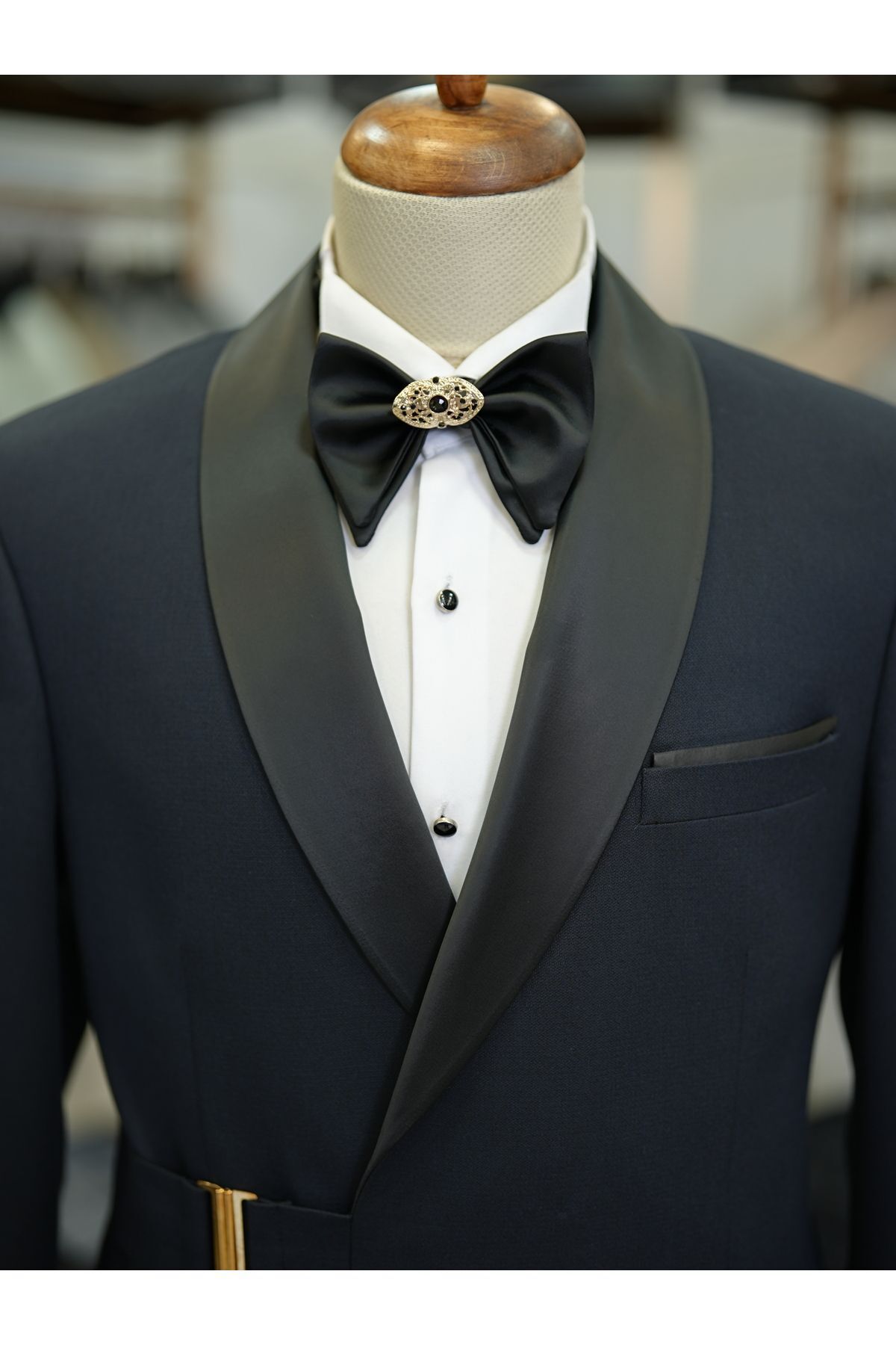 LONATOLİA-Men's Italian Style Slim Fit Double Breasted Jacket and Trousers - Groom's Gold Buckle, Shawl Collar, Bow Tie 2