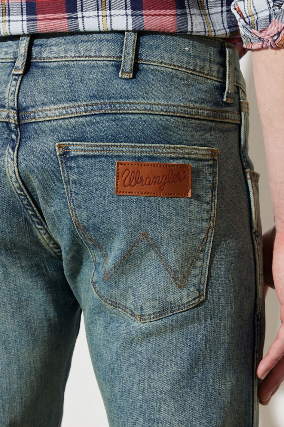 شلوار جین خاکستری مردانه LARSTON SLIM TAPEED CAERTOL NORMAL BAIST قابل انعطاف ژان Wrangler