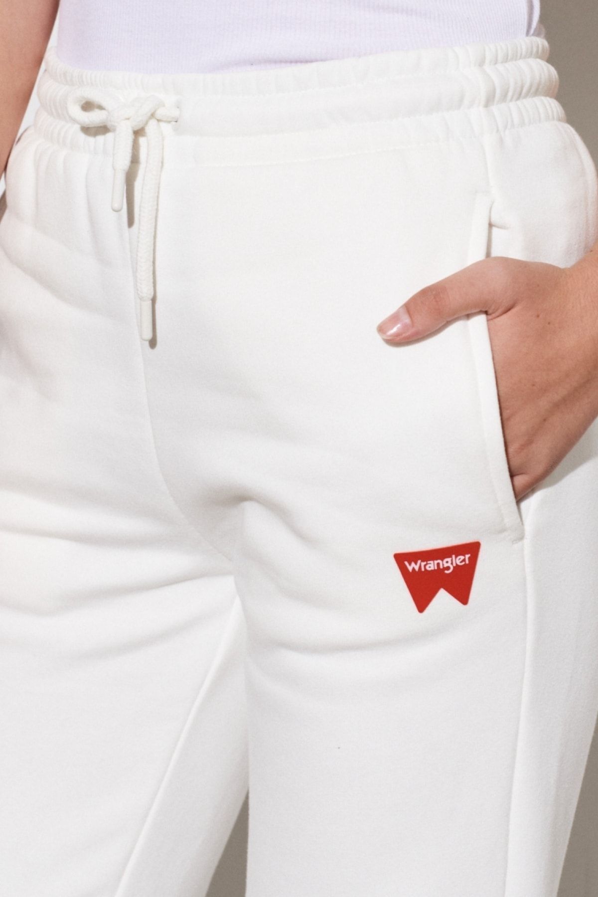 WRANGLER-Damskie spodnie dresowe Off-White Jogger - 100% bawełny, regularny krój 3