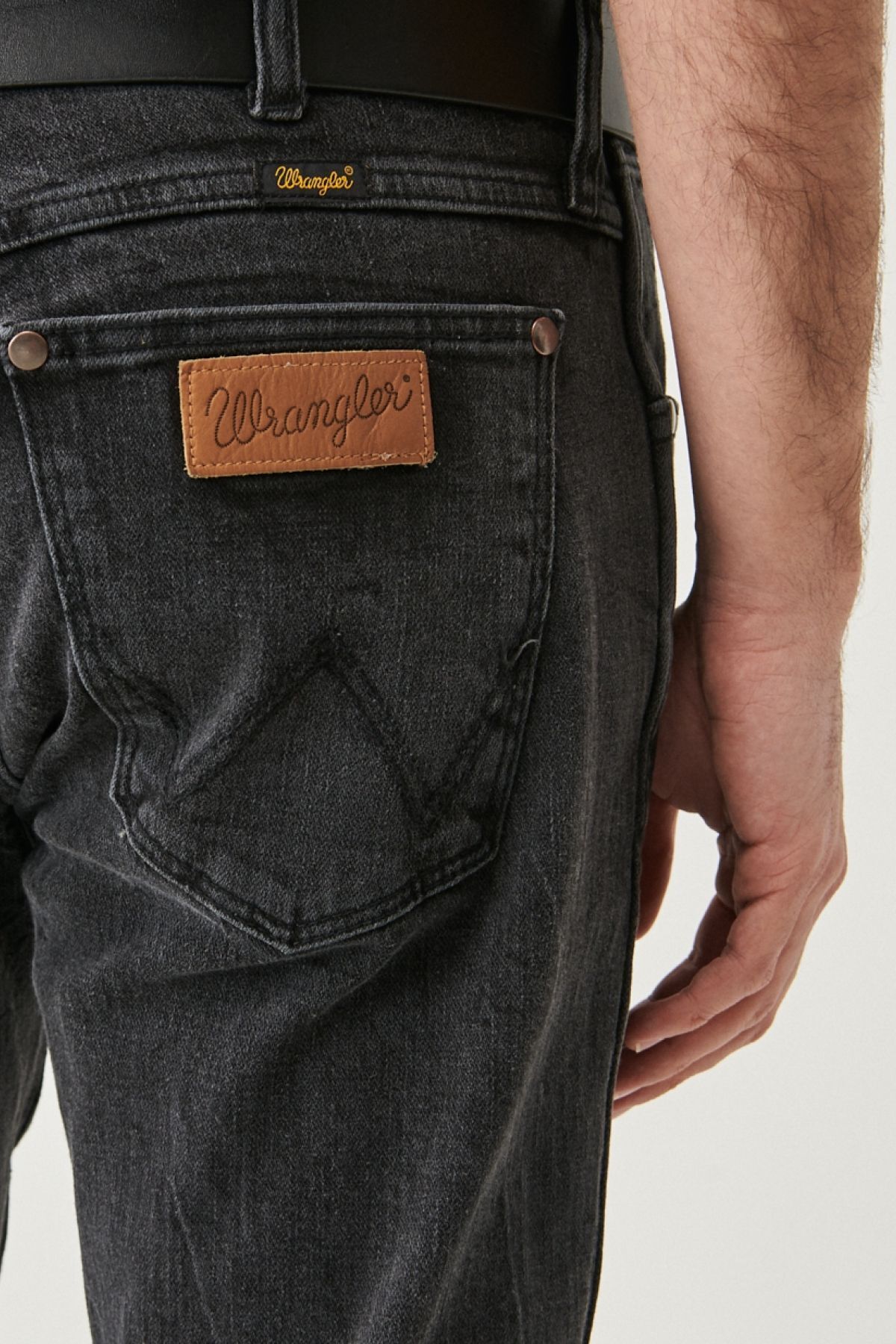 شلوار جین مشکی مردانه برش باریک اورجینال Wrangler