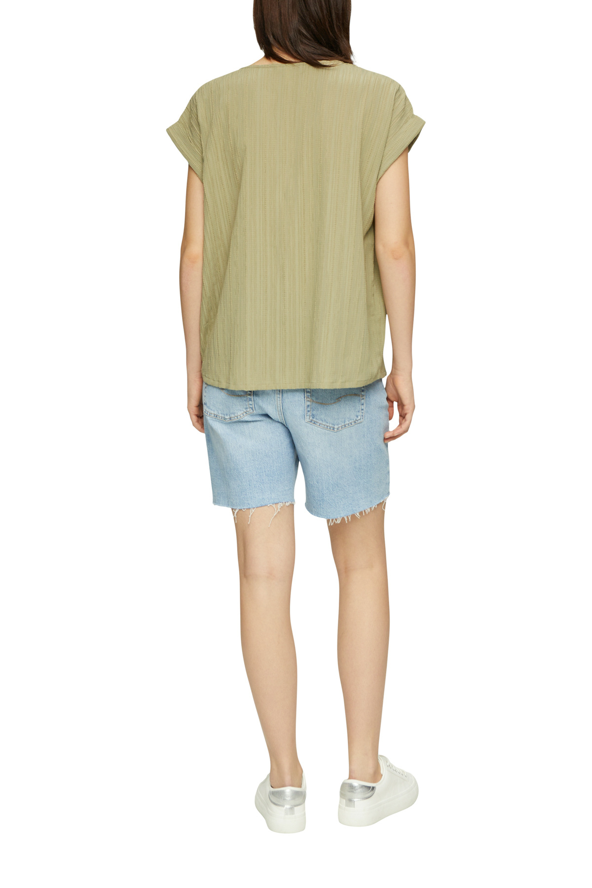 complete the look image
