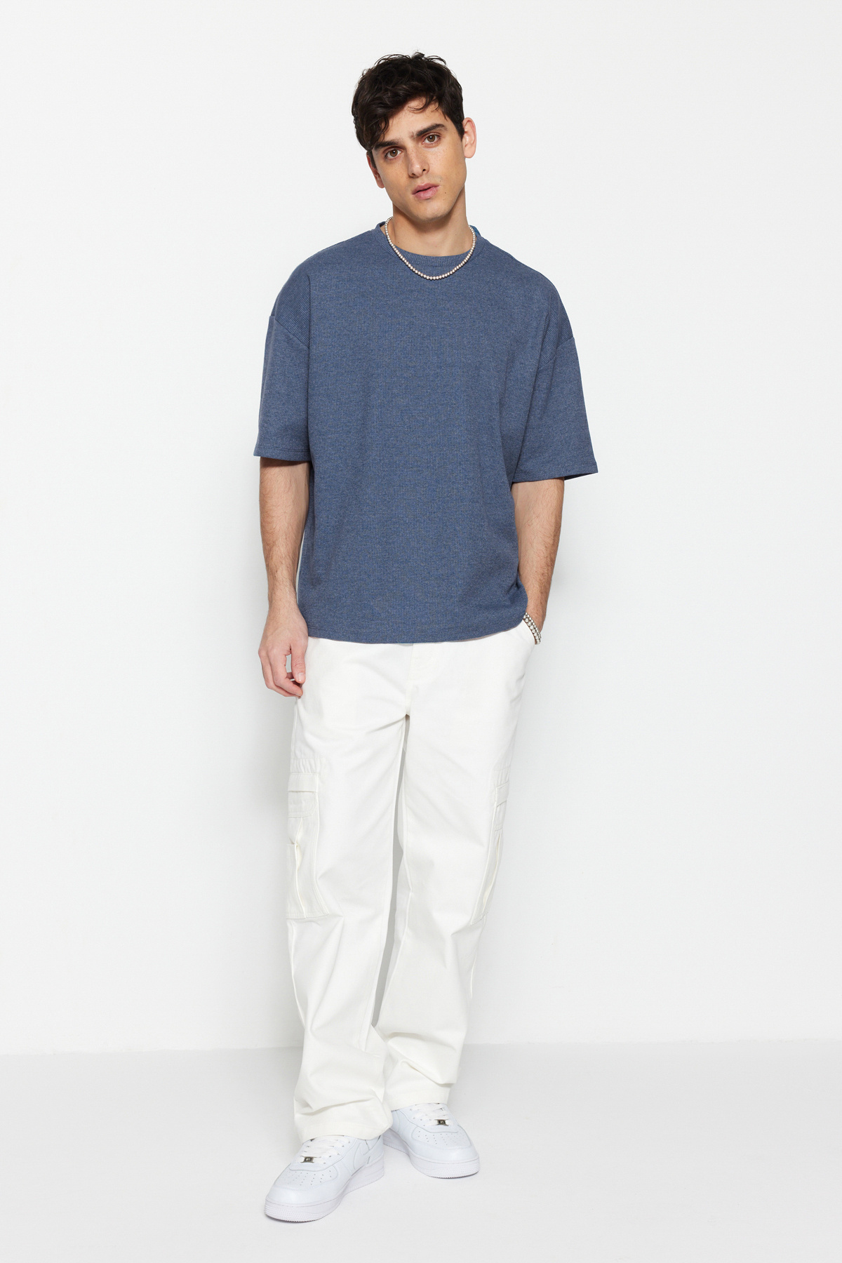 Kolekcia Trendyol-Indigo Oversize/Wide Cut Tričko s krátkym rukávom a textúrou Basic TMNSS22TS00049 4