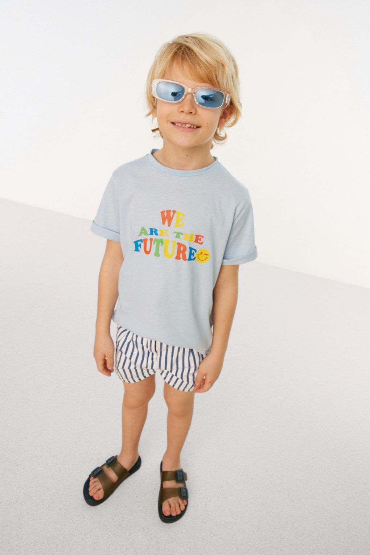 TRENDYOLKIDS Tricou Tricotat Cu Decolteu Rotund Cu Model Pentru Băiat Albastru Masculin - 6–7 years