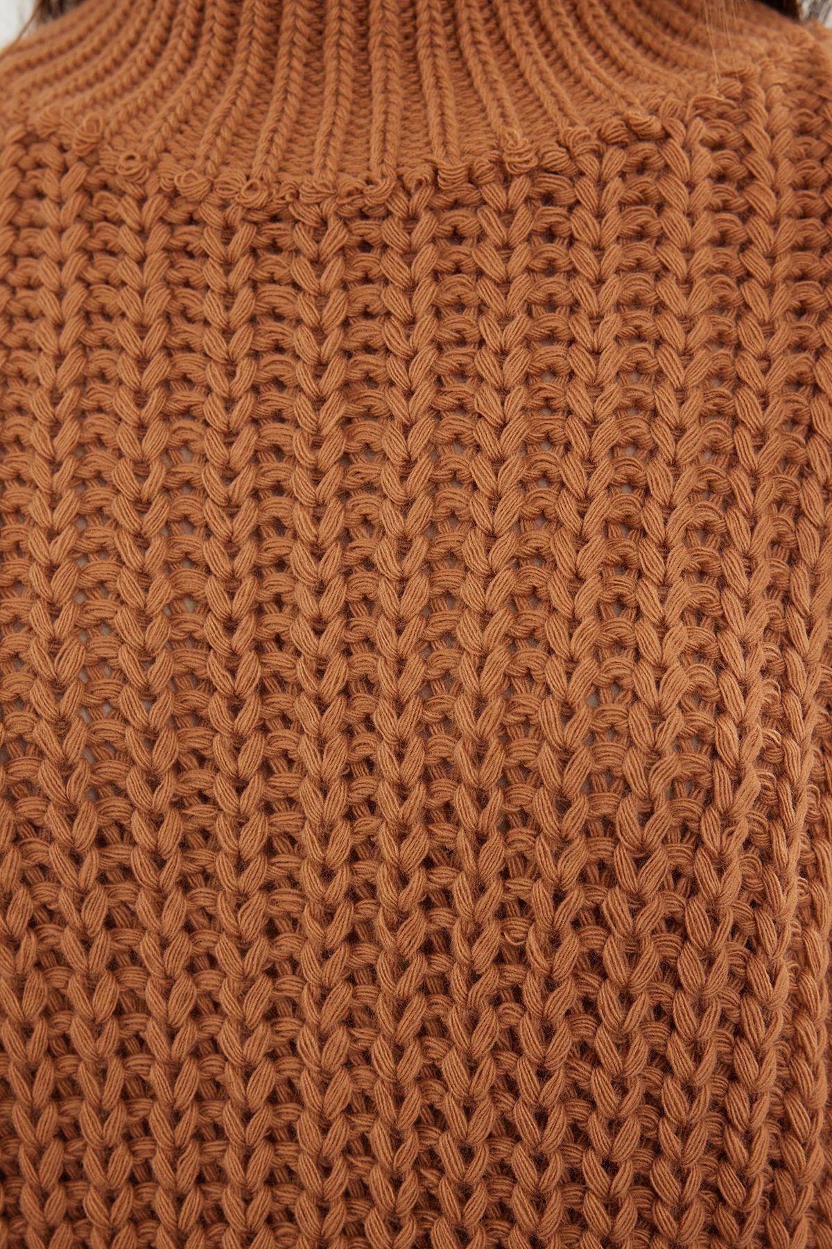 Trendyol Collection-Weich strukturierter Strickpullover in Farbblockoptik in Orange - Weite Passform TWOAW21KZ0271 4
