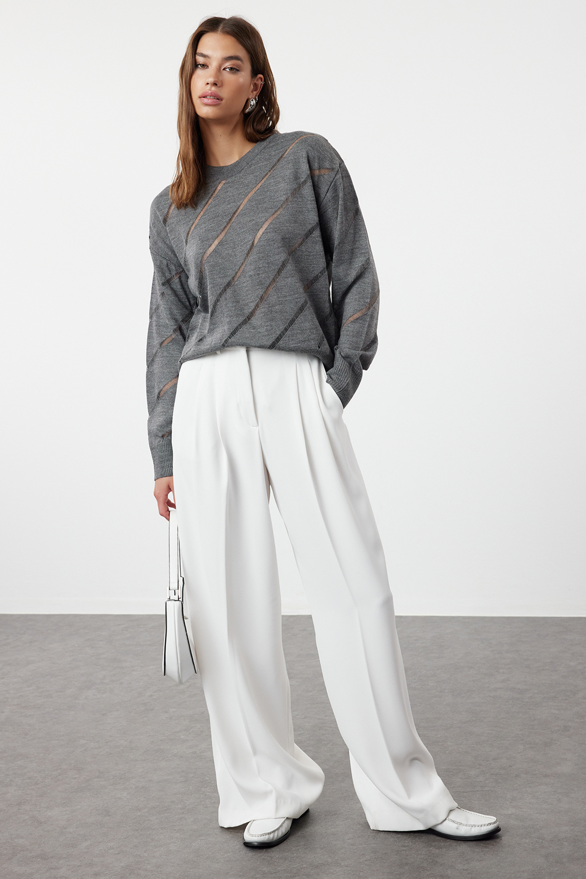 Trendyolmilla  Antrasit Ajurlu/Delikli Triko Kazak TWOAW24KZ00157