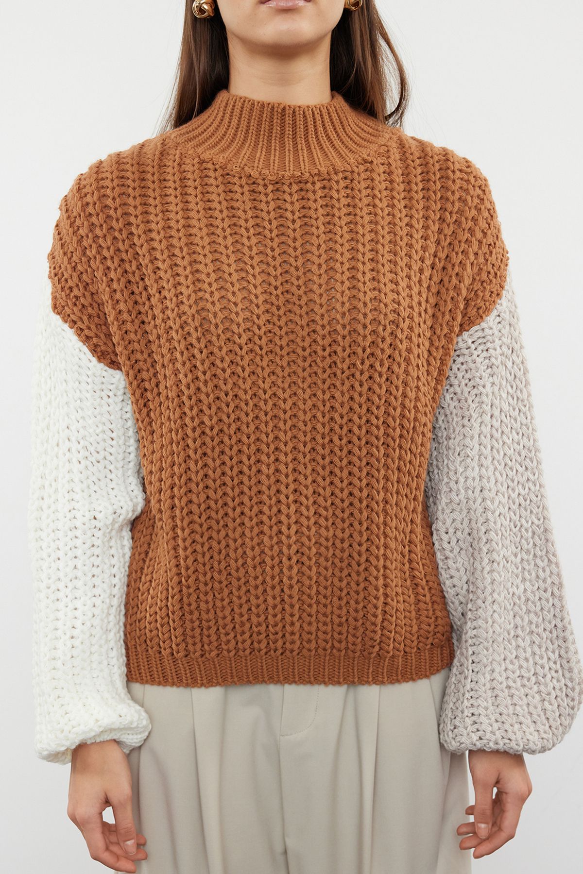 Trendyol Collection-Weich strukturierter Strickpullover in Farbblockoptik in Orange - Weite Passform TWOAW21KZ0271 3