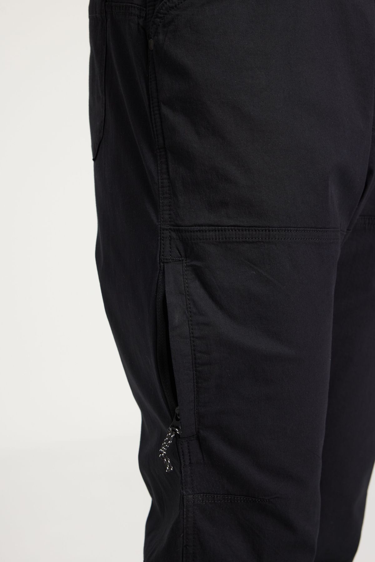 شلوار جین مشکی مردانه سیاه تمام چرخ دنده های زمین به طور منظم مناسب برش و سفید Wrangler