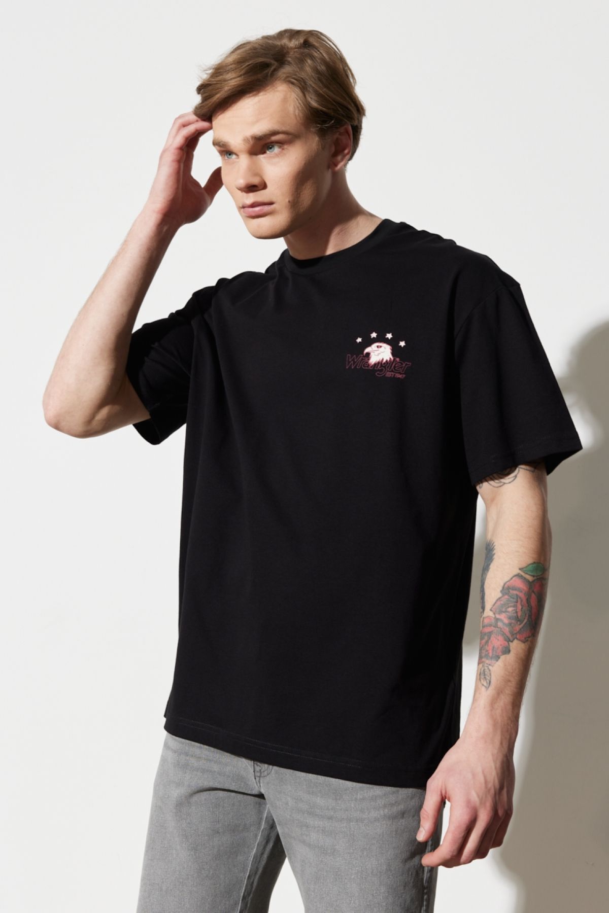 تی شرت مشکی مردانه لباس مناسب و راحت 100 ٪ یقه دوچرخه پنبه ای سیاه T shirt Wrangler