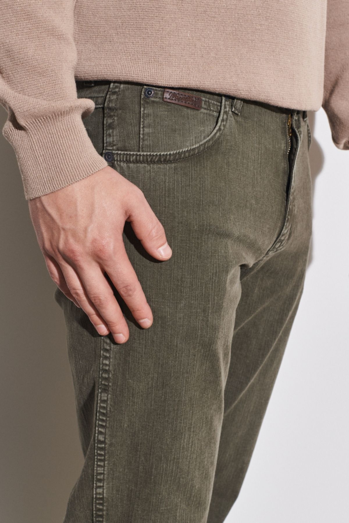 شلوار جین سبز مردانه تگزاس باریک و مناسب کمر انعطاف پذیر Wrangler