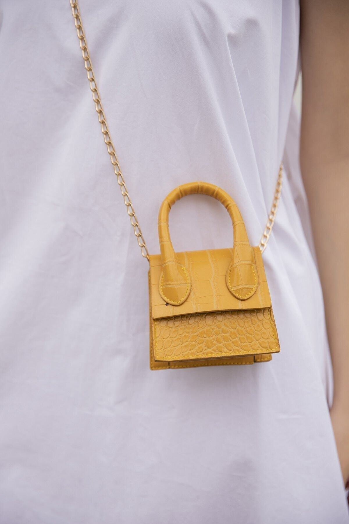 Kadın Sarı Mini Zincirli & Kemerli Çanta