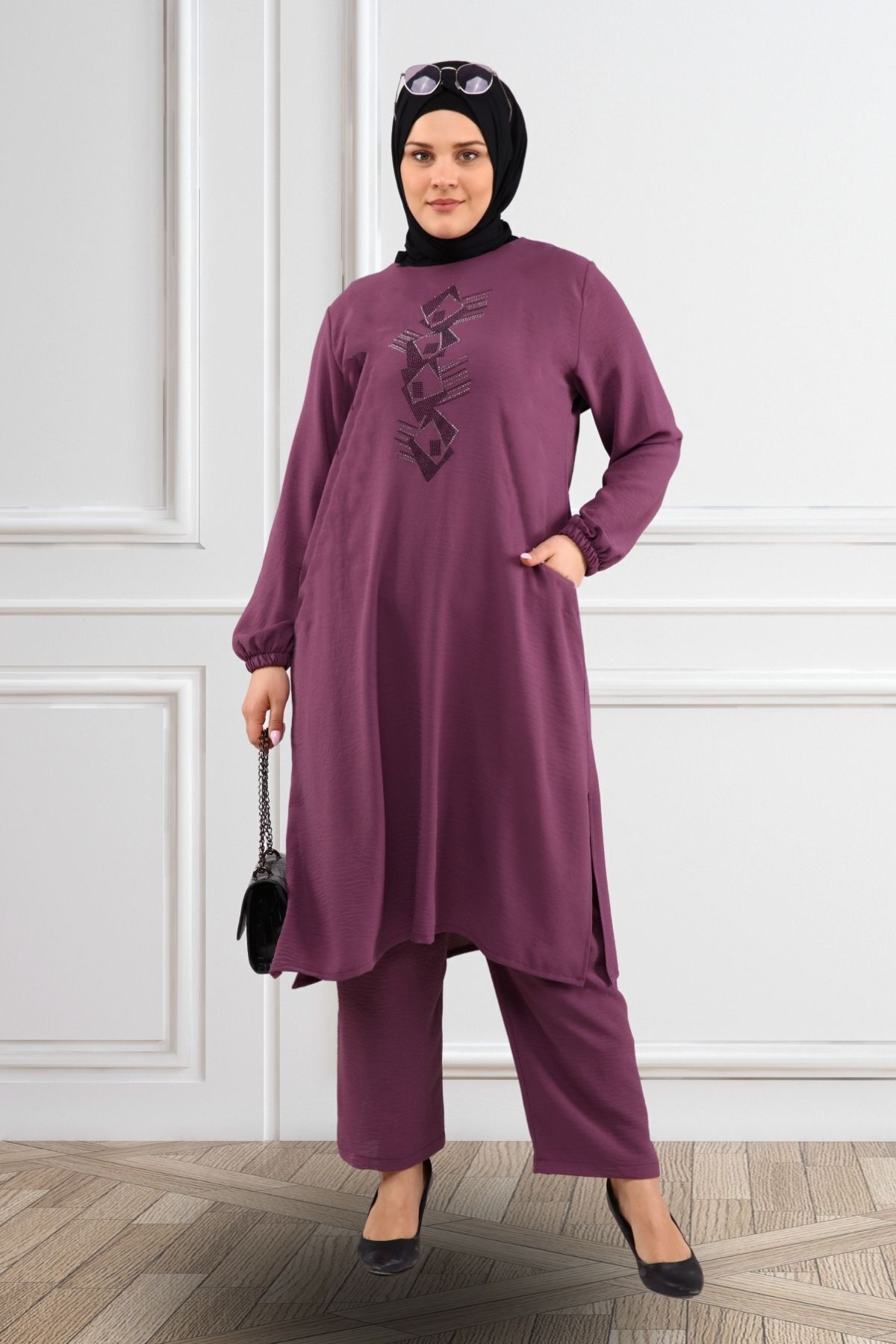 complete the look image
