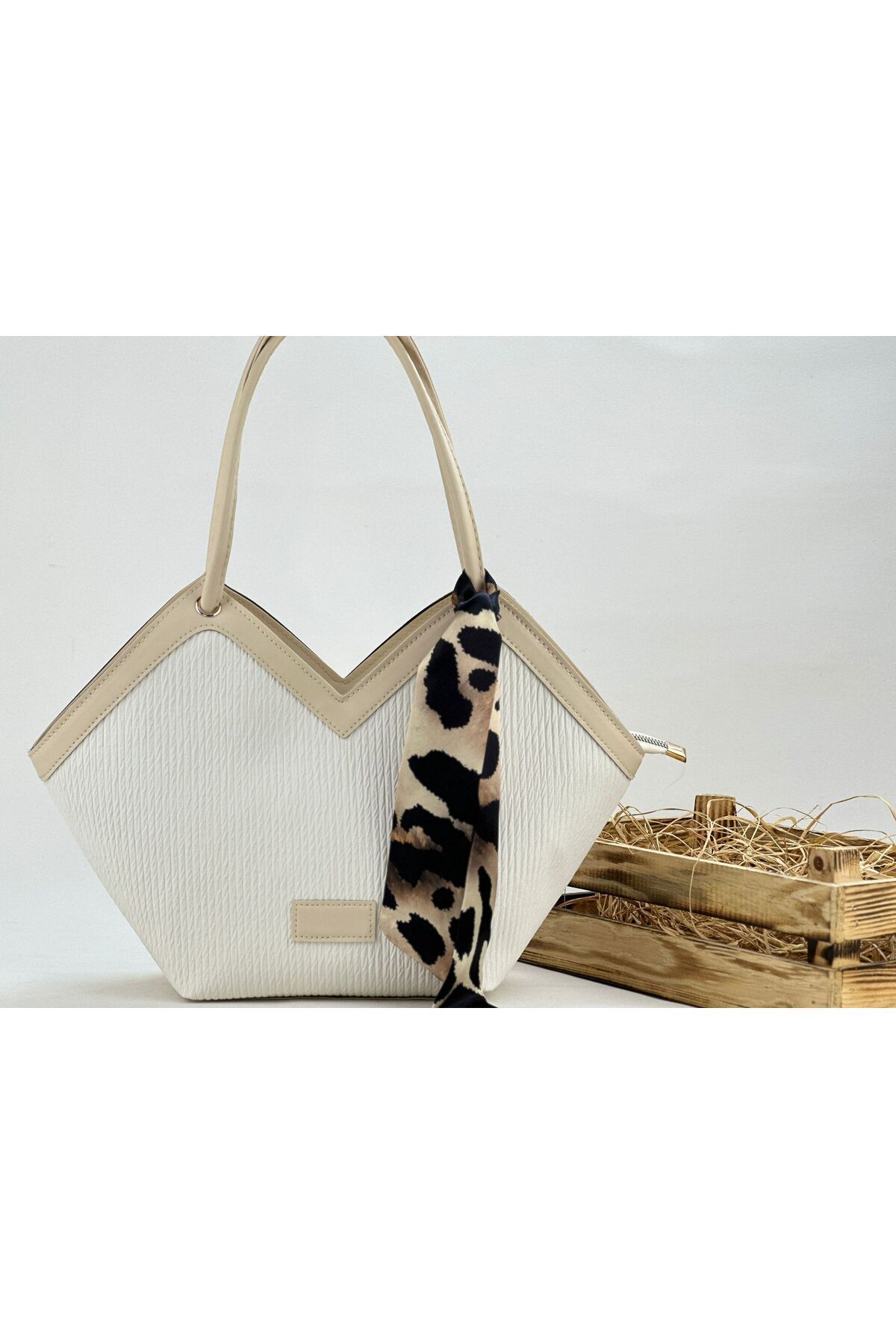 Women's Wicker Zipper Scarf Detailed Shoulder Handbag