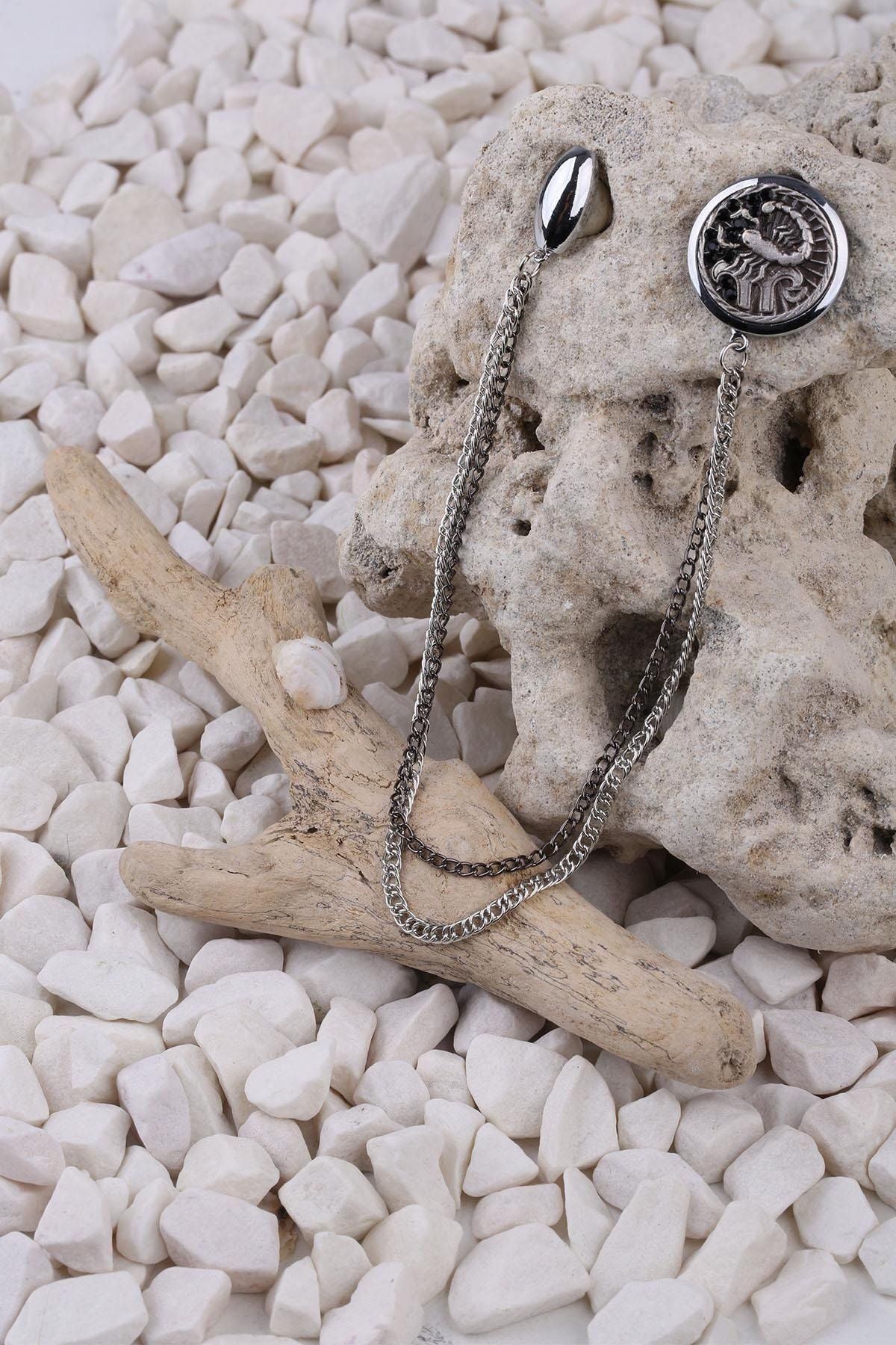  سنجاق سینه زنجیری نقره‌ای طرح عقرب ماه تولد YI284