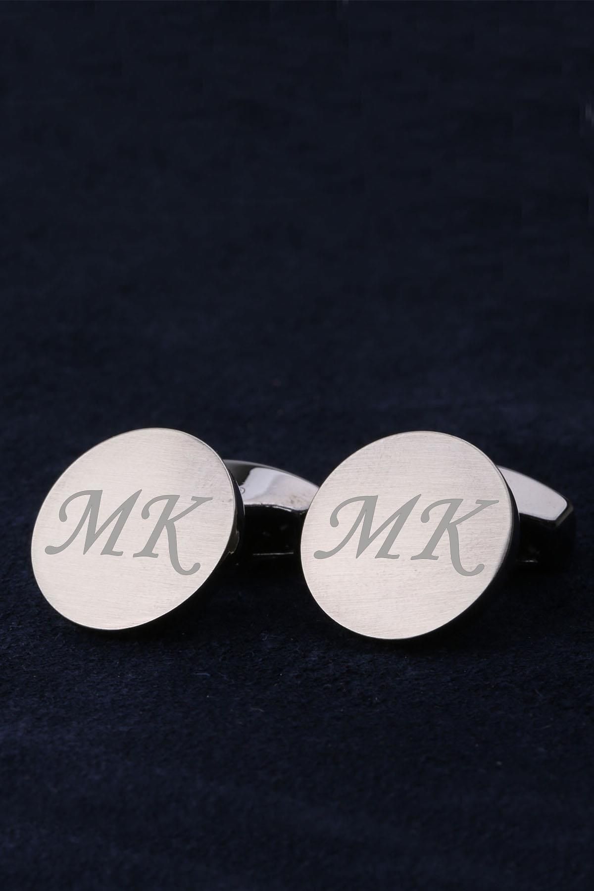  دکمه سرآستین خاکستری دودی با حروف اول اسم، هدیه‌ای برای عزیزانتان