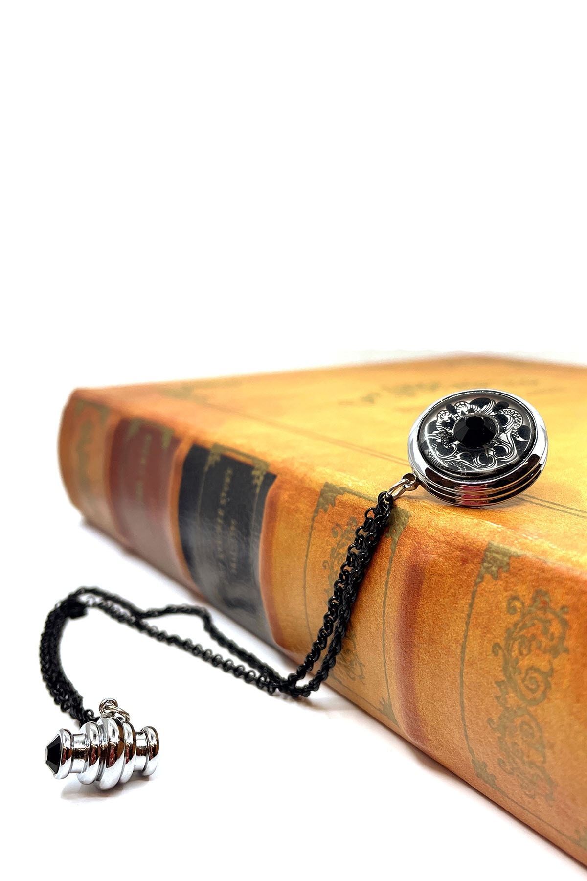  سنجاق سینه زنجیری سنگی کریستالی مشکی YI222