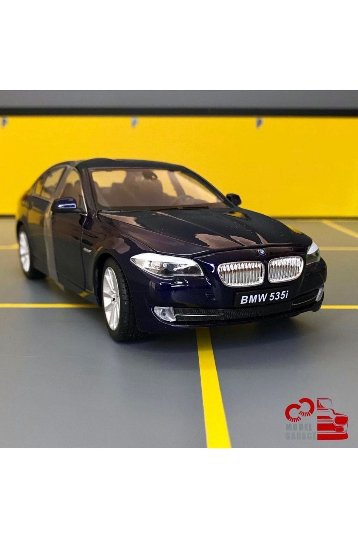 Welly 1:24 BMW 535i (F10) Metall-Modellauto – Metallic Dunkelblau, Sammlerstück