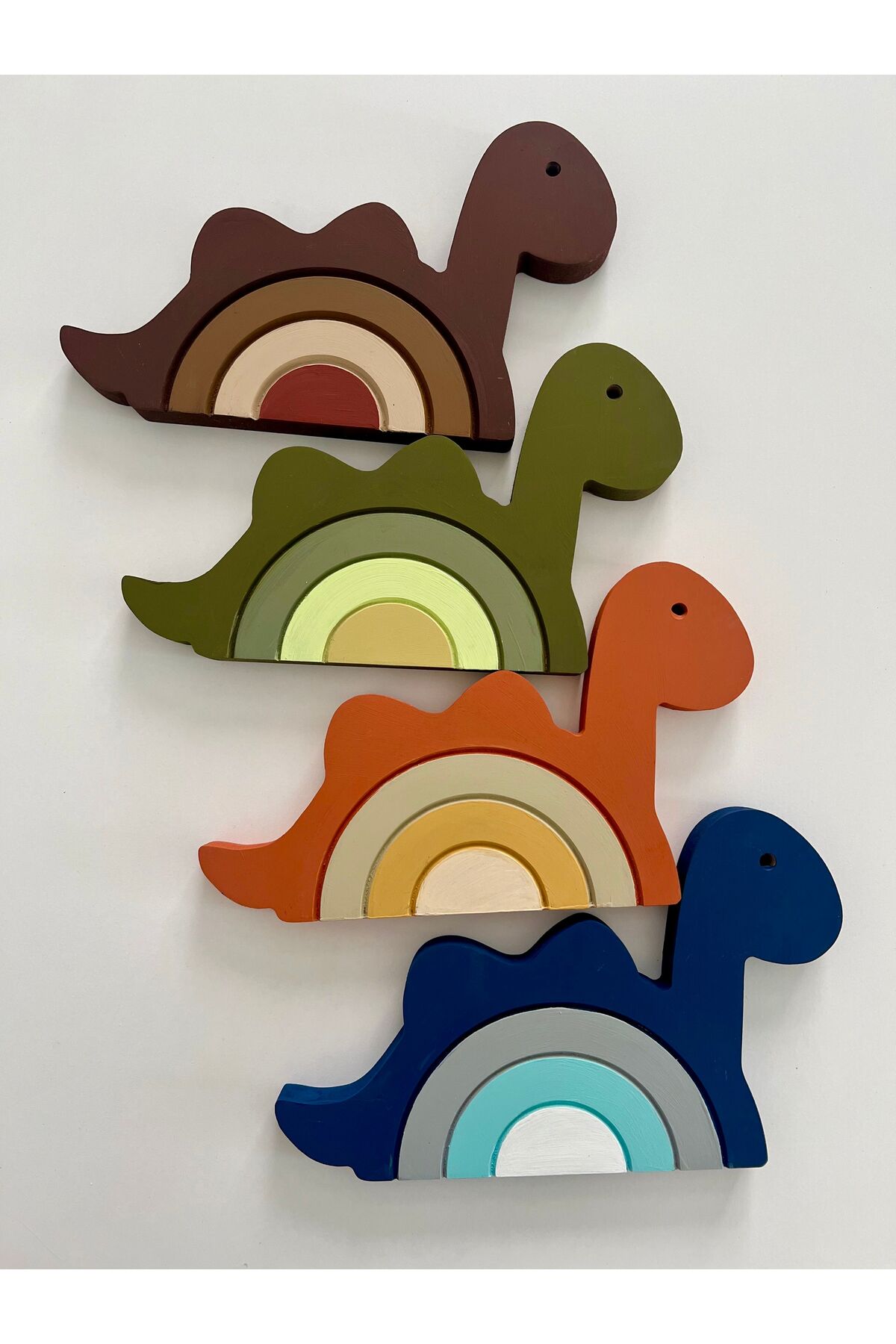 Dinazor  bebek odası dekor ahşap