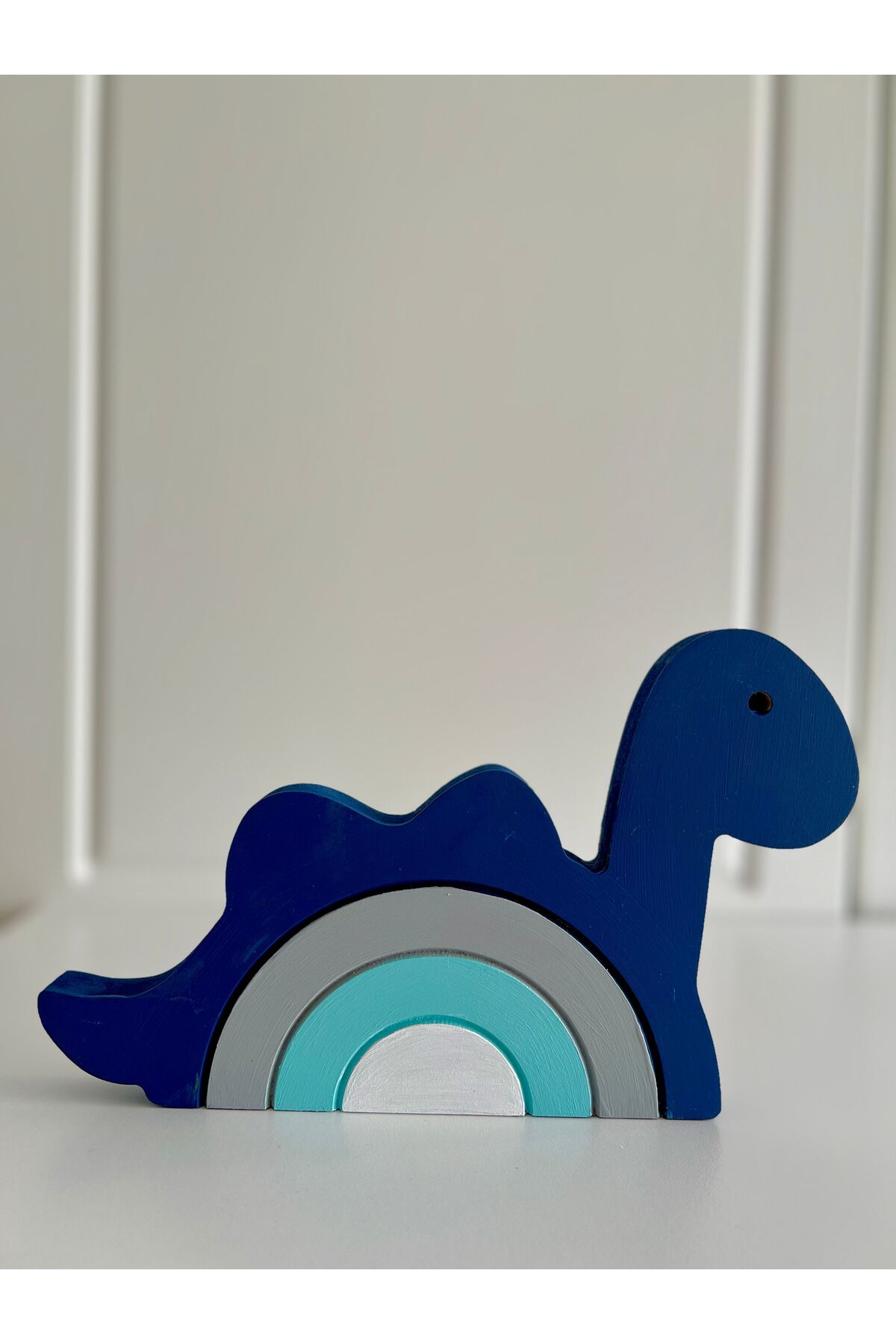 Dinazor  bebek odası dekor ahşap
